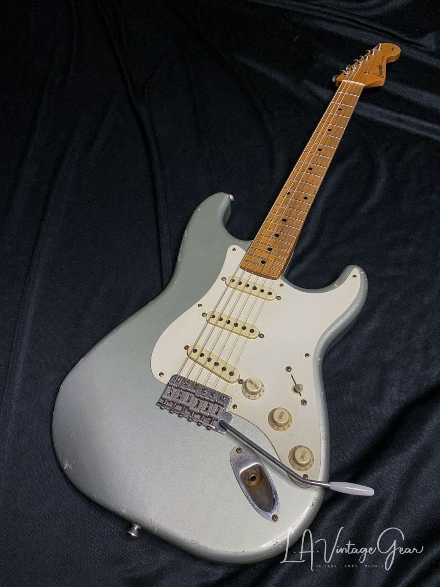 (SOLD) Danocaster Double Cut in Firemist Silver