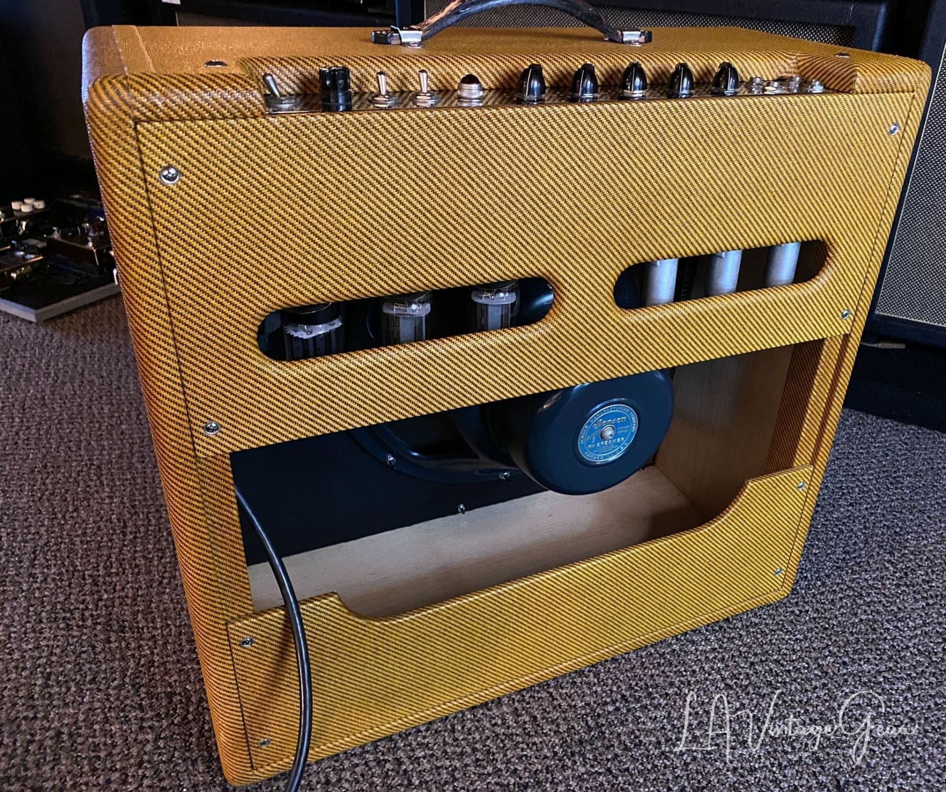 Fender 1957 Pro Tweed 5E5-A Amplifier with 1x15" Jensen Alnico Speaker & Kerry Wright Built Cab - Image 6