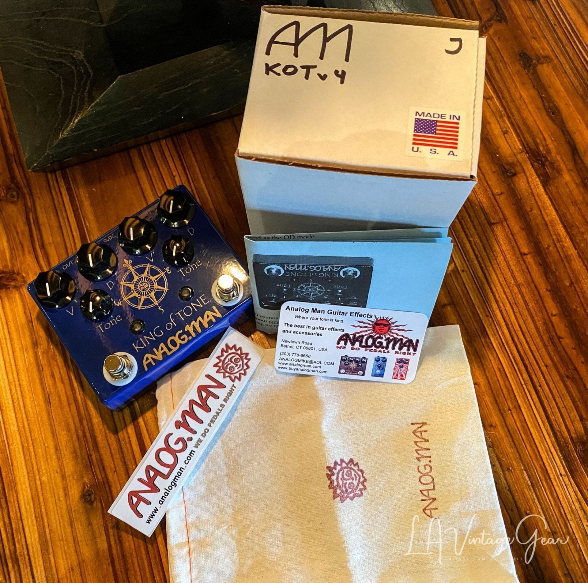 King Of Tone V.4 by Analogman - Includes Original Box & Case Candy - Image 3