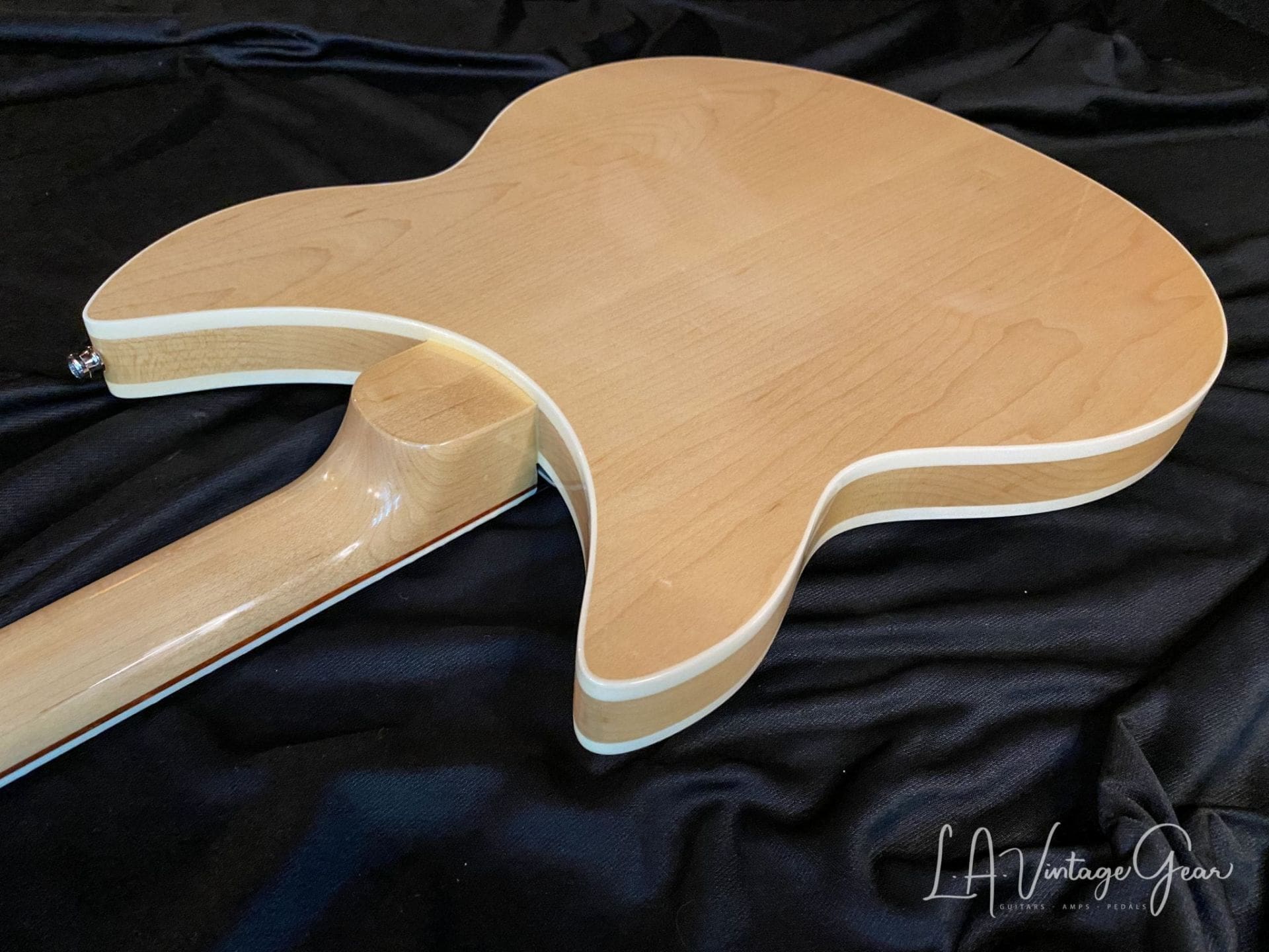 Rickenbacker 1993 Plus - 'Maple Glo' 12 String Electric Guitar - Image 11