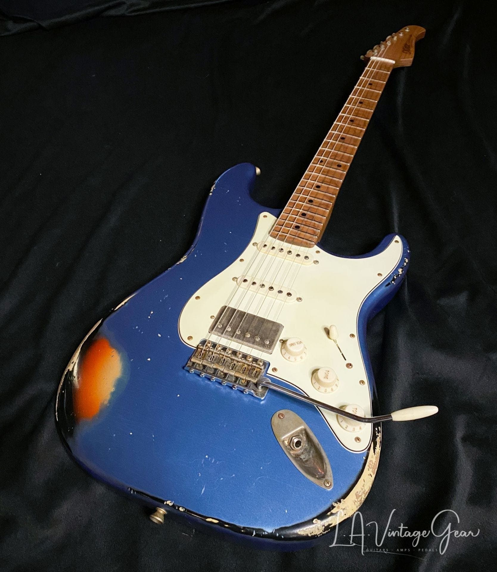 Xotic S-Style Electric Guitar XSC-2 in Lake Placid Blue over a 3T 'Burst #1915