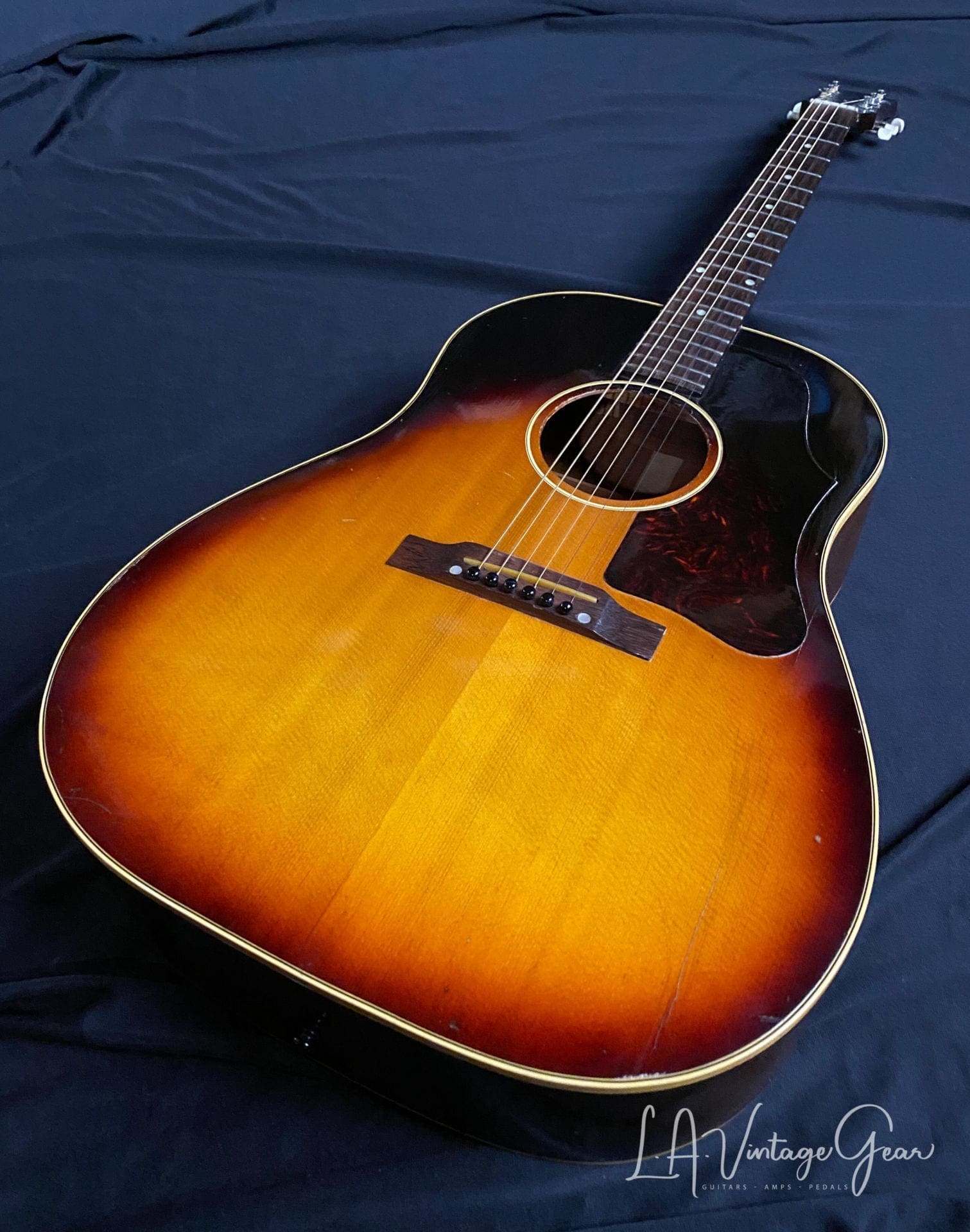 Gibson 1960 Vintage J45 Acoustic Guitar - Sunburst Finish - Great Guitar
