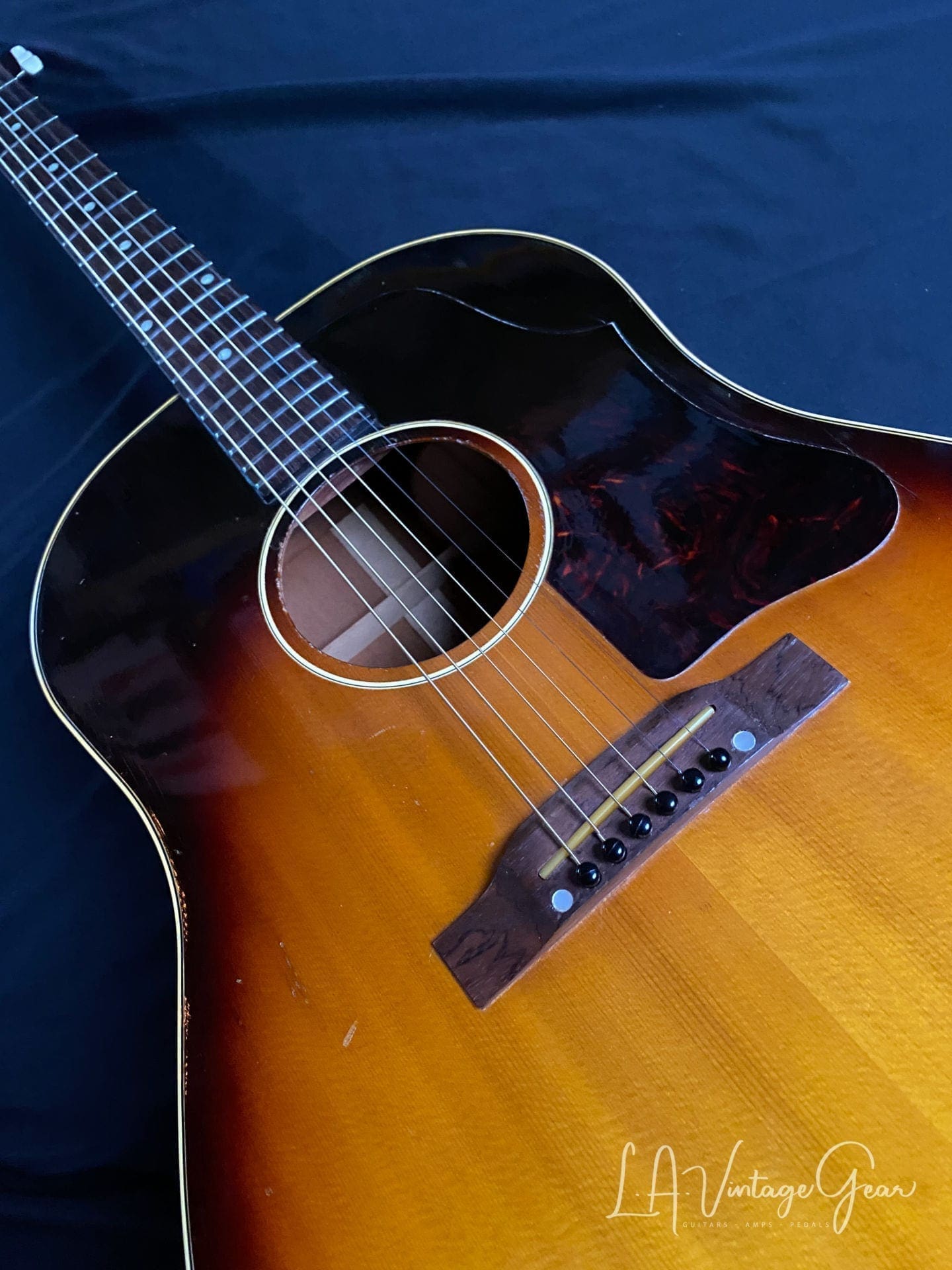 Gibson 1960 Vintage J45 Acoustic Guitar - Sunburst Finish - Great Guitar - Image 4