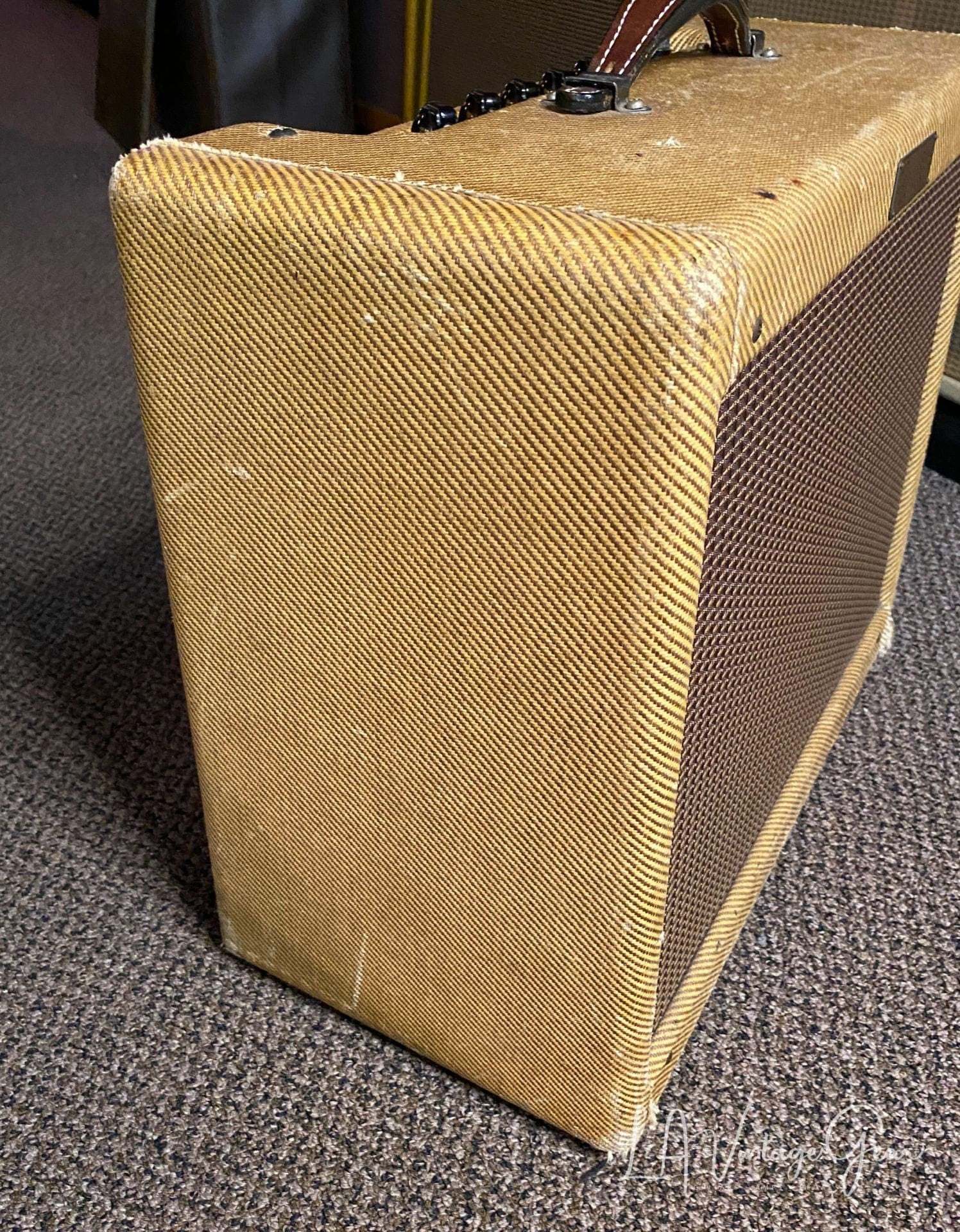 (SOLD) 1955 Vintage Fender Tremolux Tweed Guitar Amplifier -5E9 Circuit - We LOVE this amp ! - Image 3