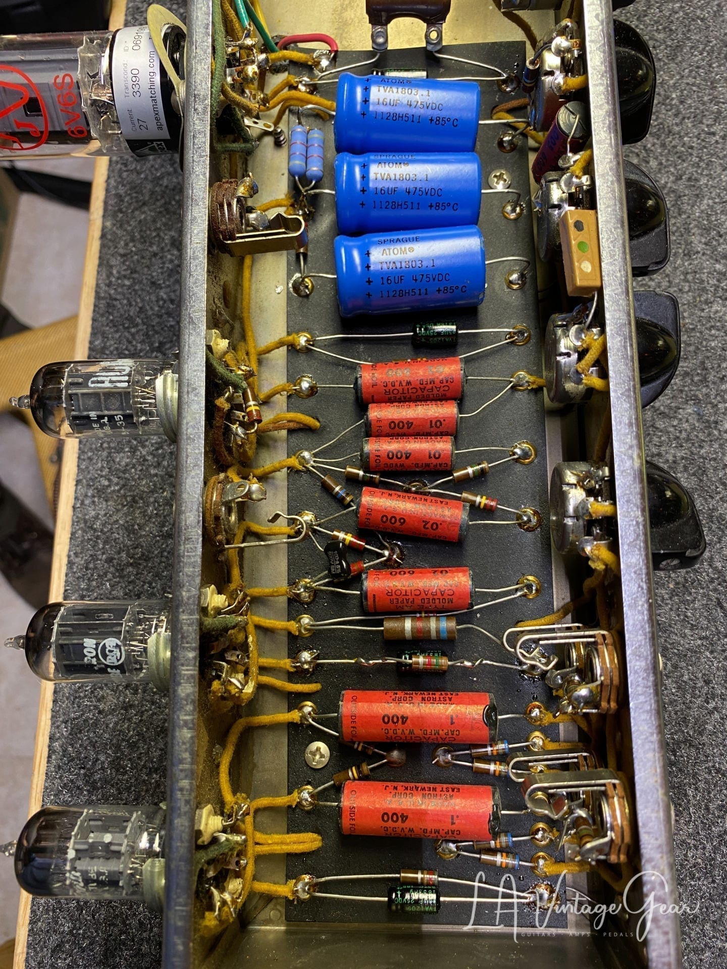 (SOLD) 1955 Vintage Fender Tremolux Tweed Guitar Amplifier -5E9 Circuit - We LOVE this amp ! - Image 13