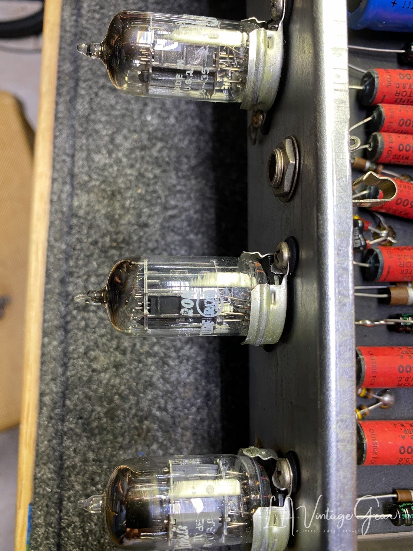 (SOLD) 1955 Vintage Fender Tremolux Tweed Guitar Amplifier -5E9 Circuit - We LOVE this amp ! - Image 15