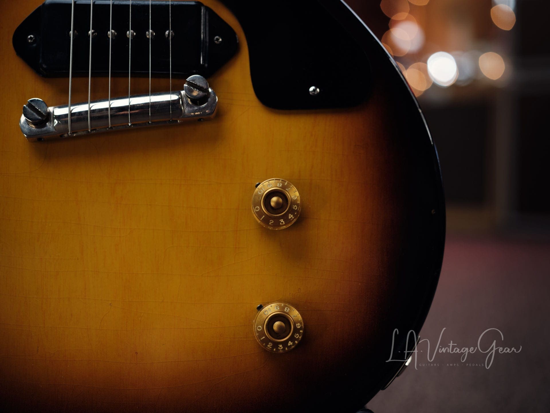 Gibson 1955 Vintage Les Paul Jr Electric Guitar - Sunburst Finish - Image 4