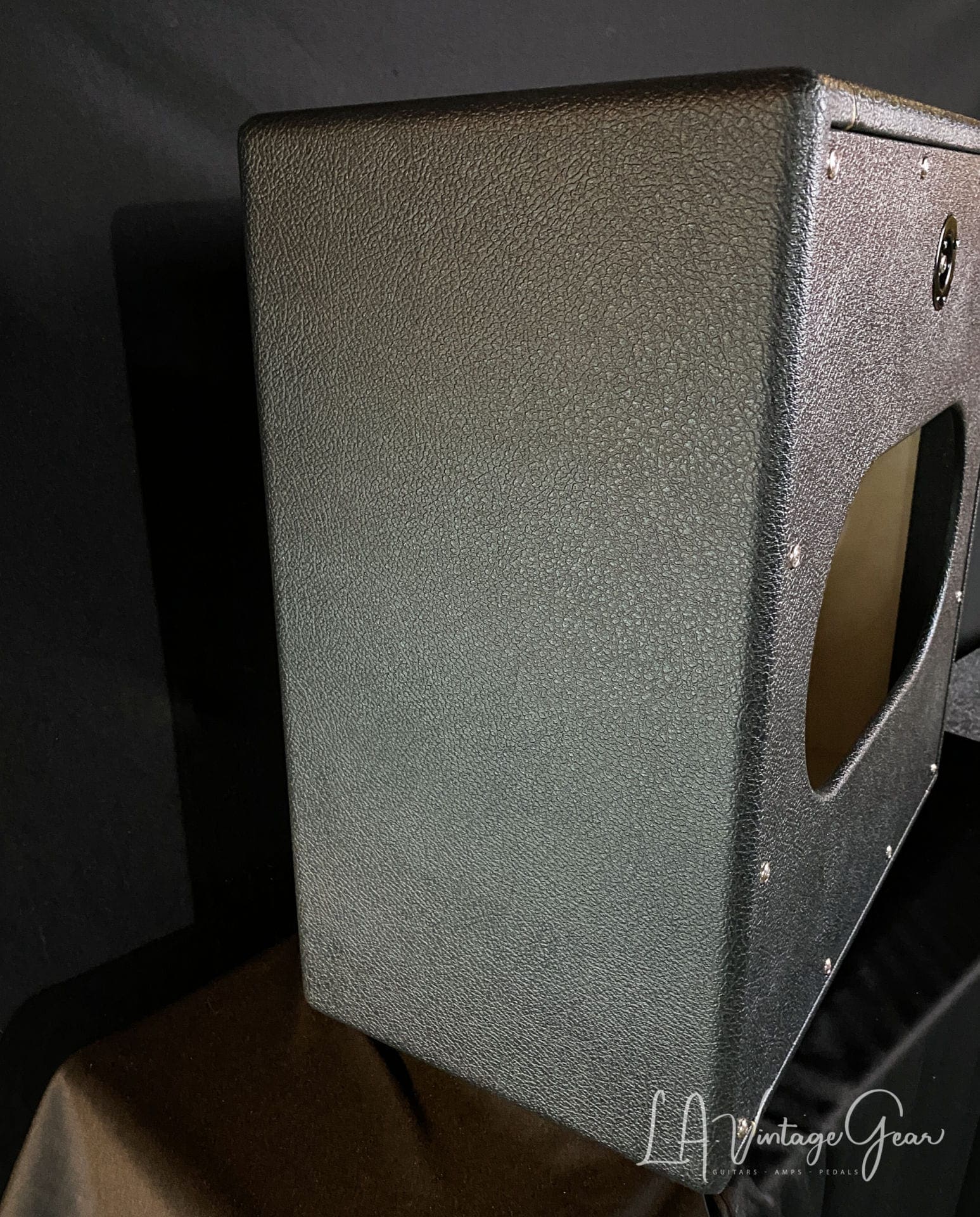 Kerry Wright Custom 4 x 8 Cab - Green Levant Finish with Checker Board Grill Cloth & Jensen P8P's - Image 4