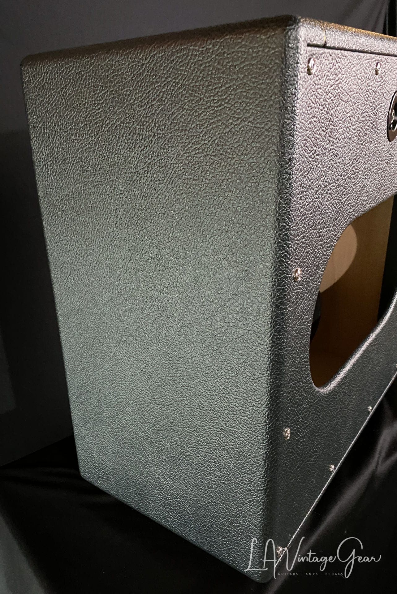 Kerry Wright Custom 4 x 8 Cab - Green Levant Finish with Checker Board Grill Cloth & Jensen P8Q Speakers - Image 5