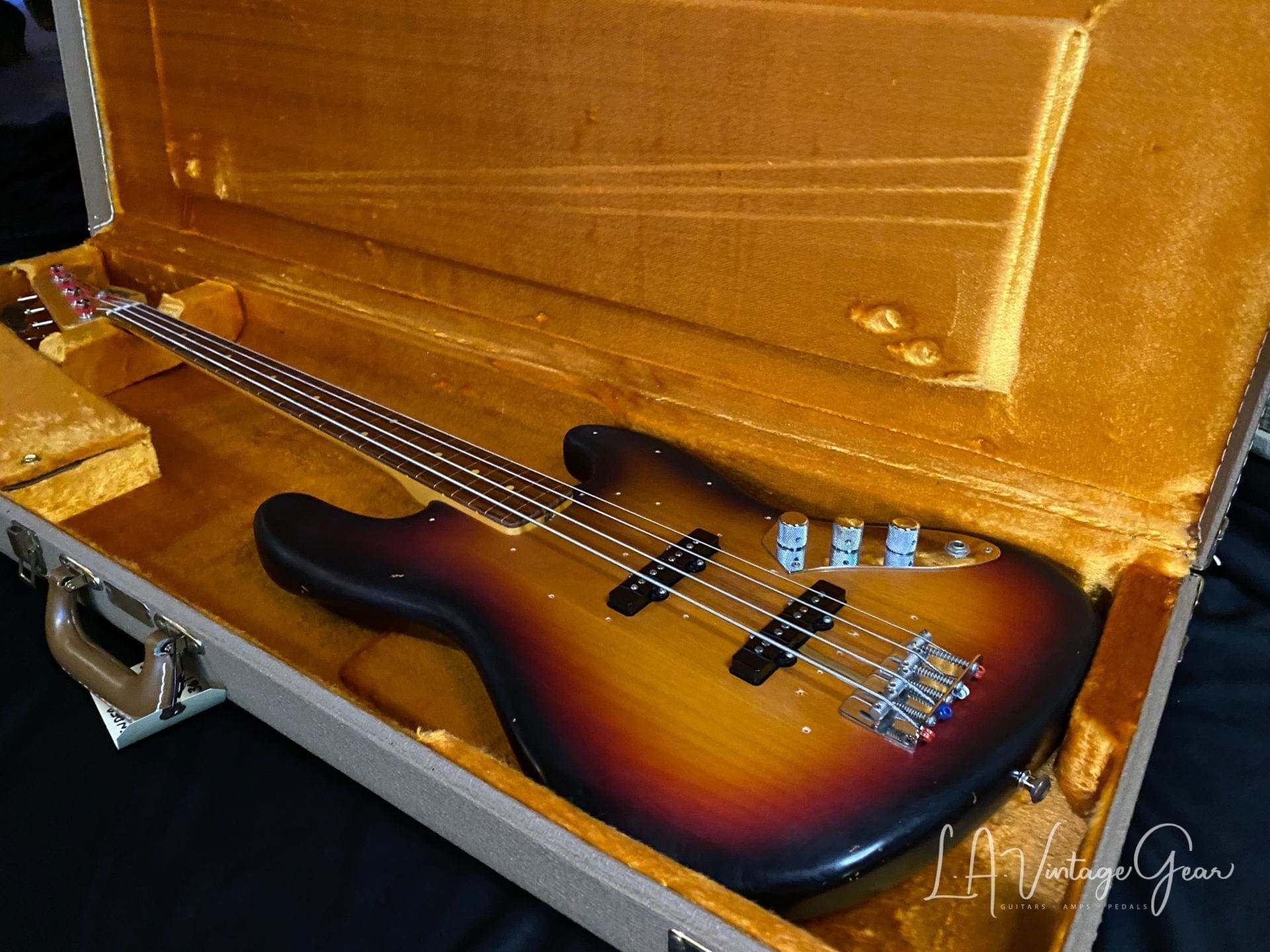 Fender Artist Series Jaco Pastorius Fretless Jazz Bass Guitar-Pau Ferro Fingerboard & 3T Sunburst - Image 19