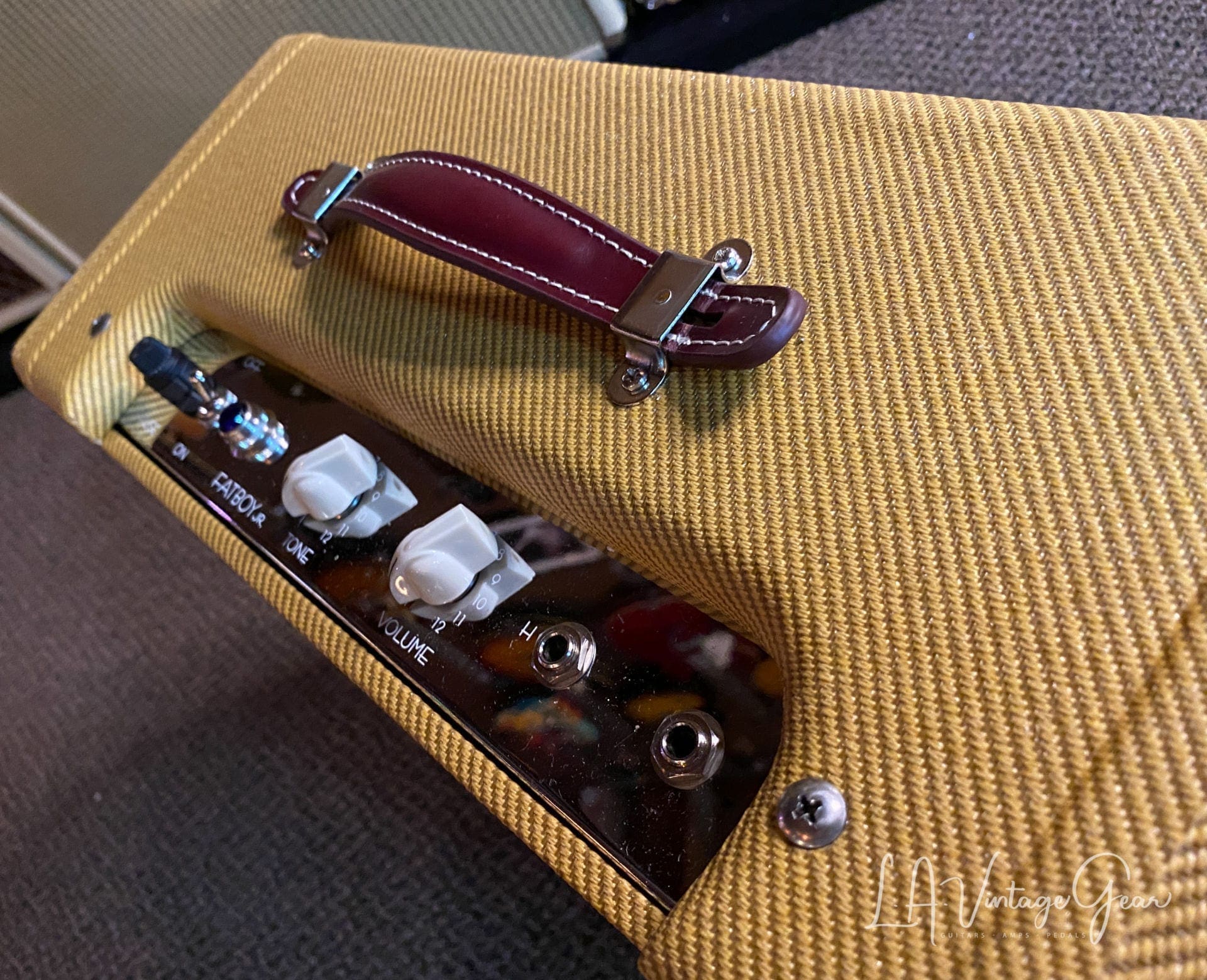 Blankenship Fat Boy Jr. 9 Watt Tweed Guitar Amp with Gold Alnico 10" Spkr with White Knobs - Image 4