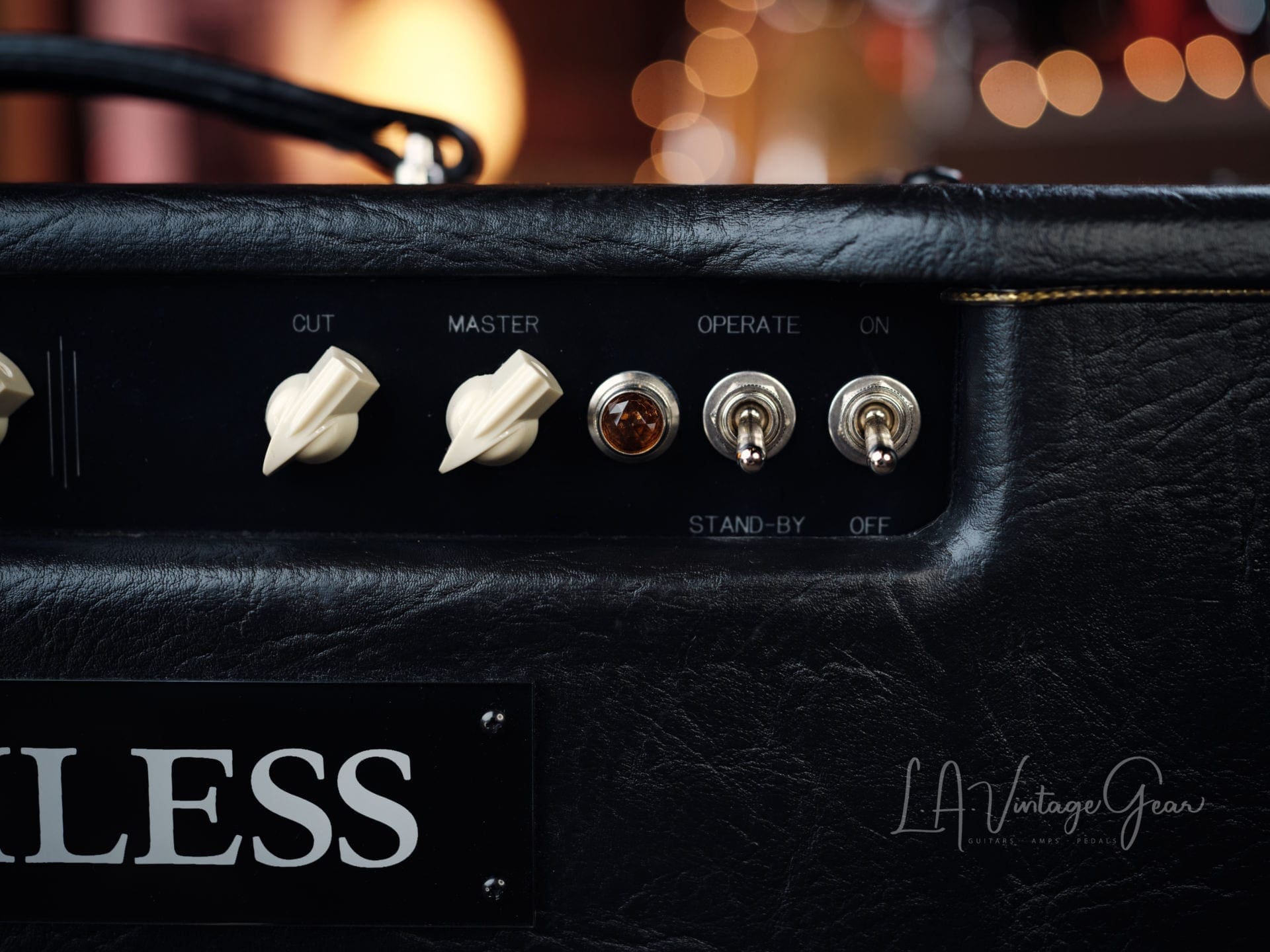 Matchless DC-30 Combo Guitar Amplifier in Black Tolex (2019) - Studio Used Only - Great Amp - Image 4