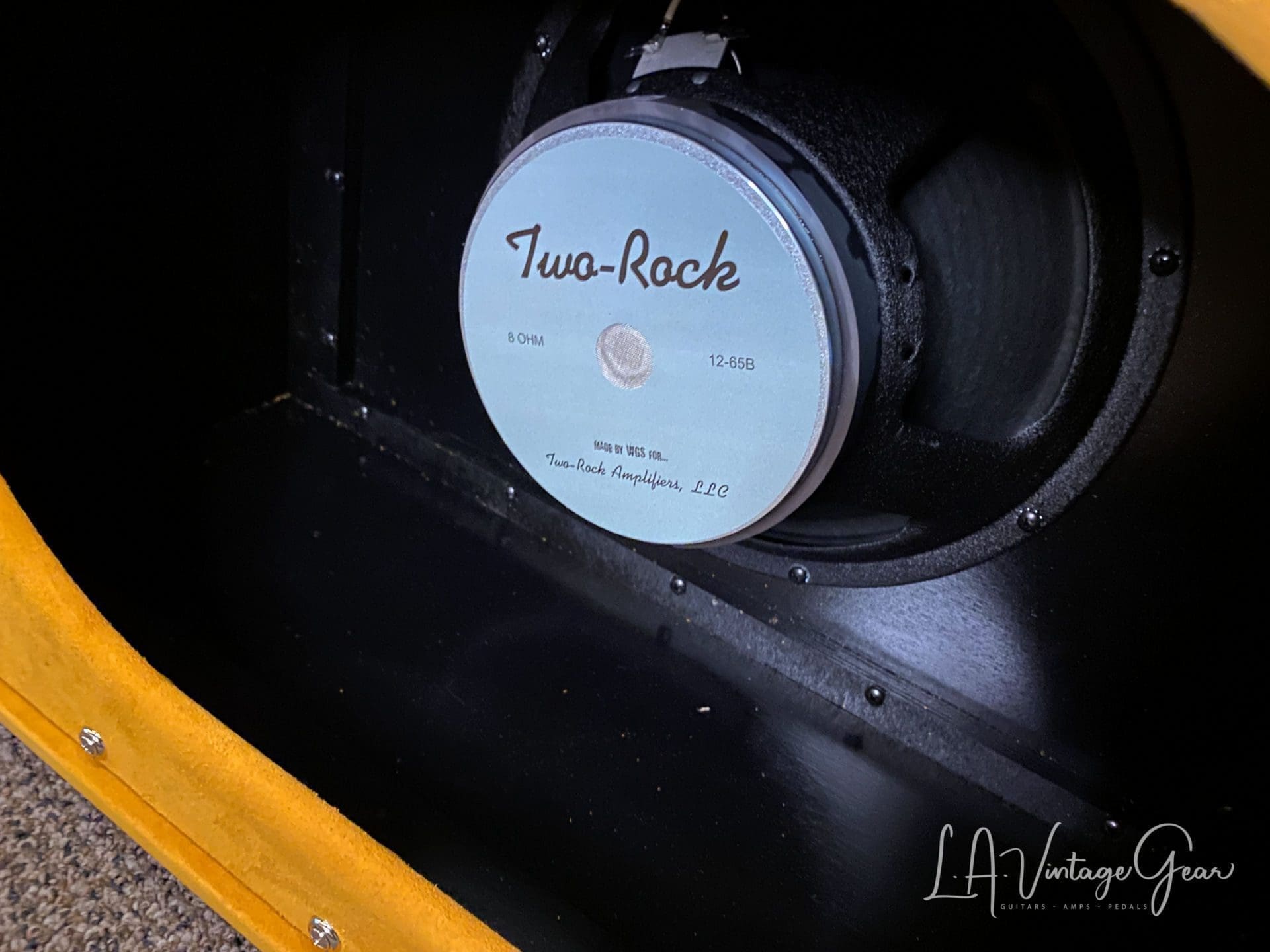 (Pre-Order) Two Rock TS1 40 Watt Head & Matching 1 x 12 Cab - Gold Suede Finish & Cane Cloth - Image 6