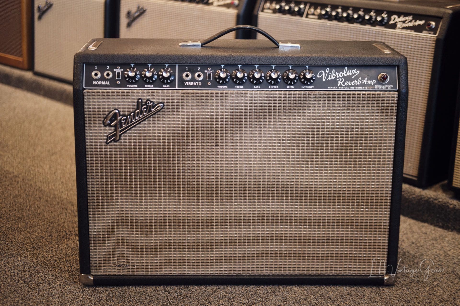 Fender 1966 Vintage Blackface Vibrolux Guitar Amplifier - with Jensen Speakers!