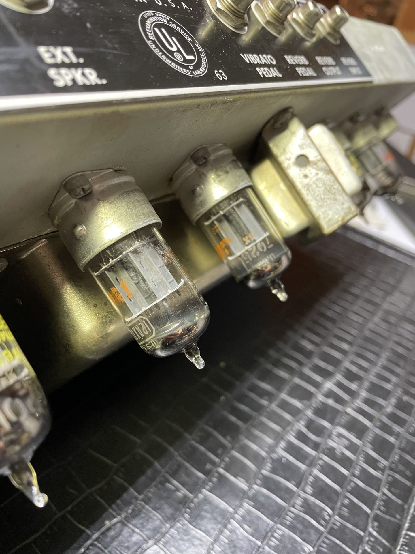 Fender 1966 Vintage Blackface Vibrolux Guitar Amplifier - with Jensen Speakers! - Image 20