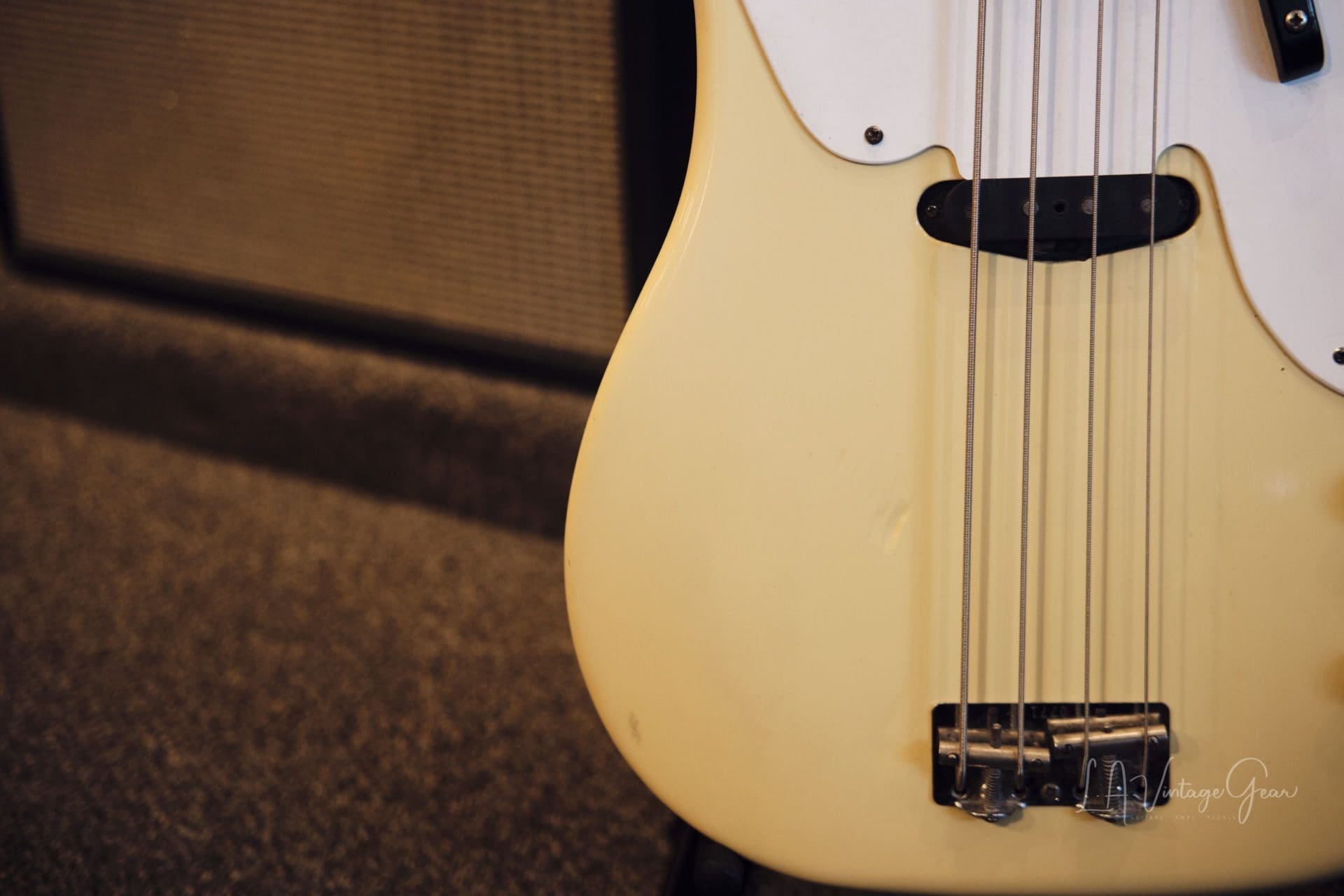 Fender 1950's Precision Bass - Refinished in Blonde Nitro - Image 7