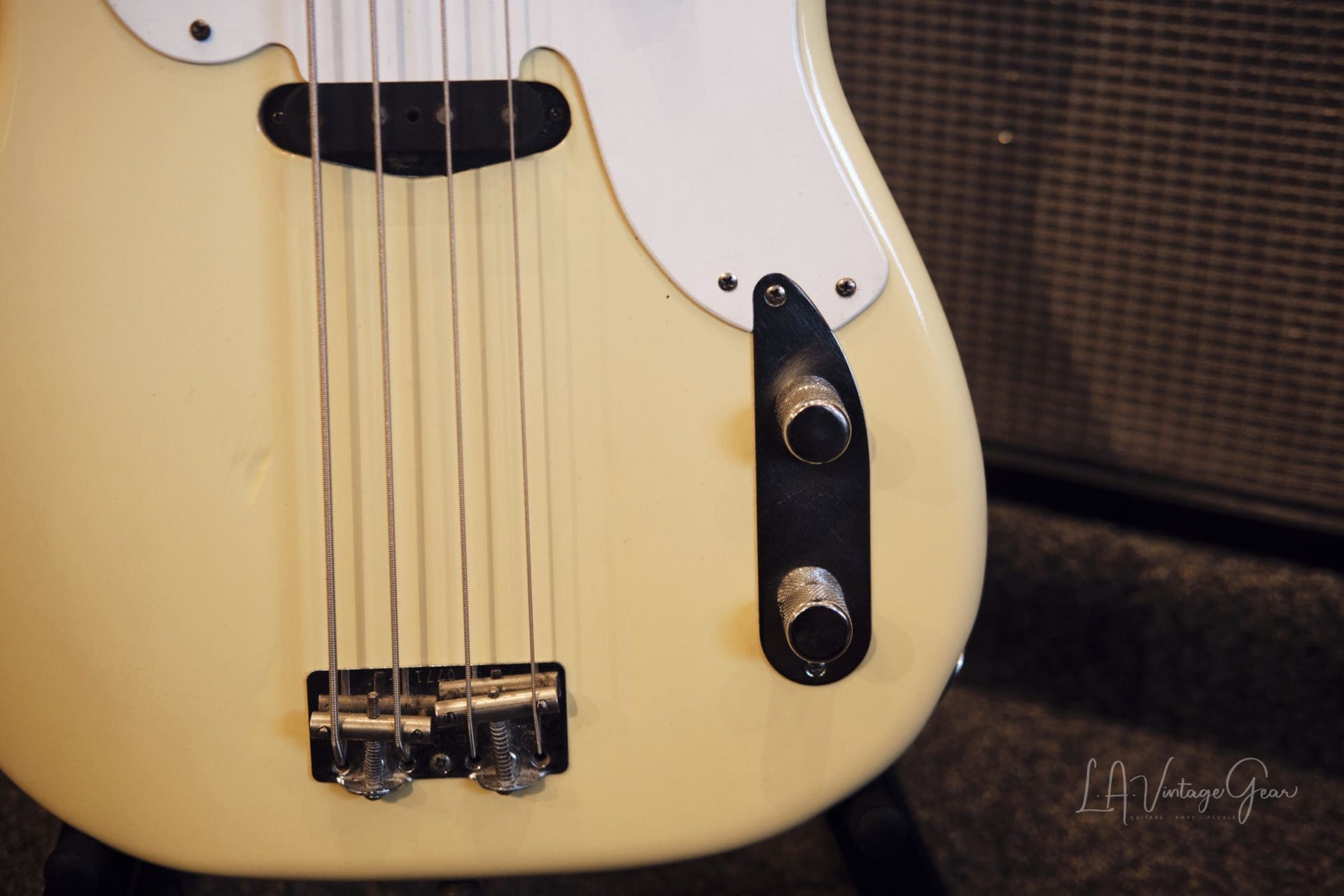 Fender 1950's Precision Bass - Refinished in Blonde Nitro - Image 8