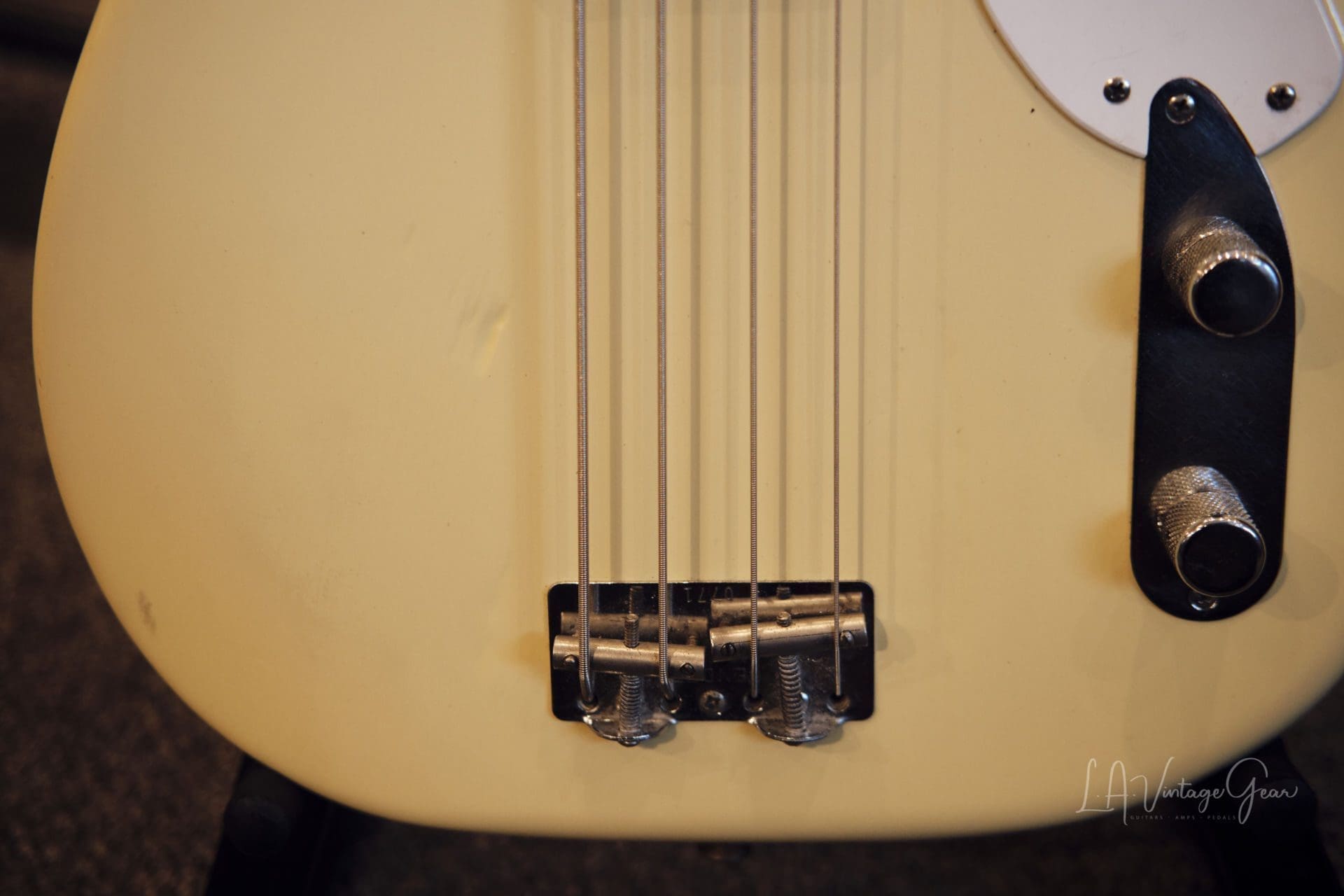 Fender 1950's Precision Bass - Refinished in Blonde Nitro - Image 9