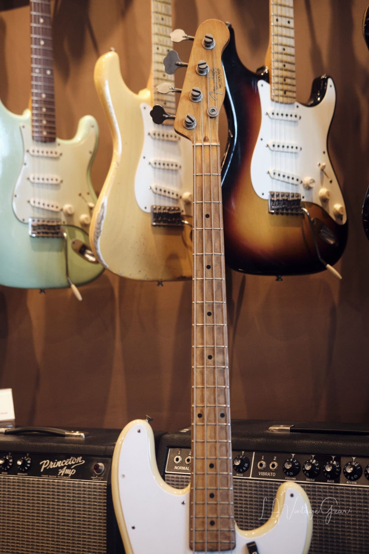 Fender 1950's Precision Bass - Refinished in Blonde Nitro - Image 10