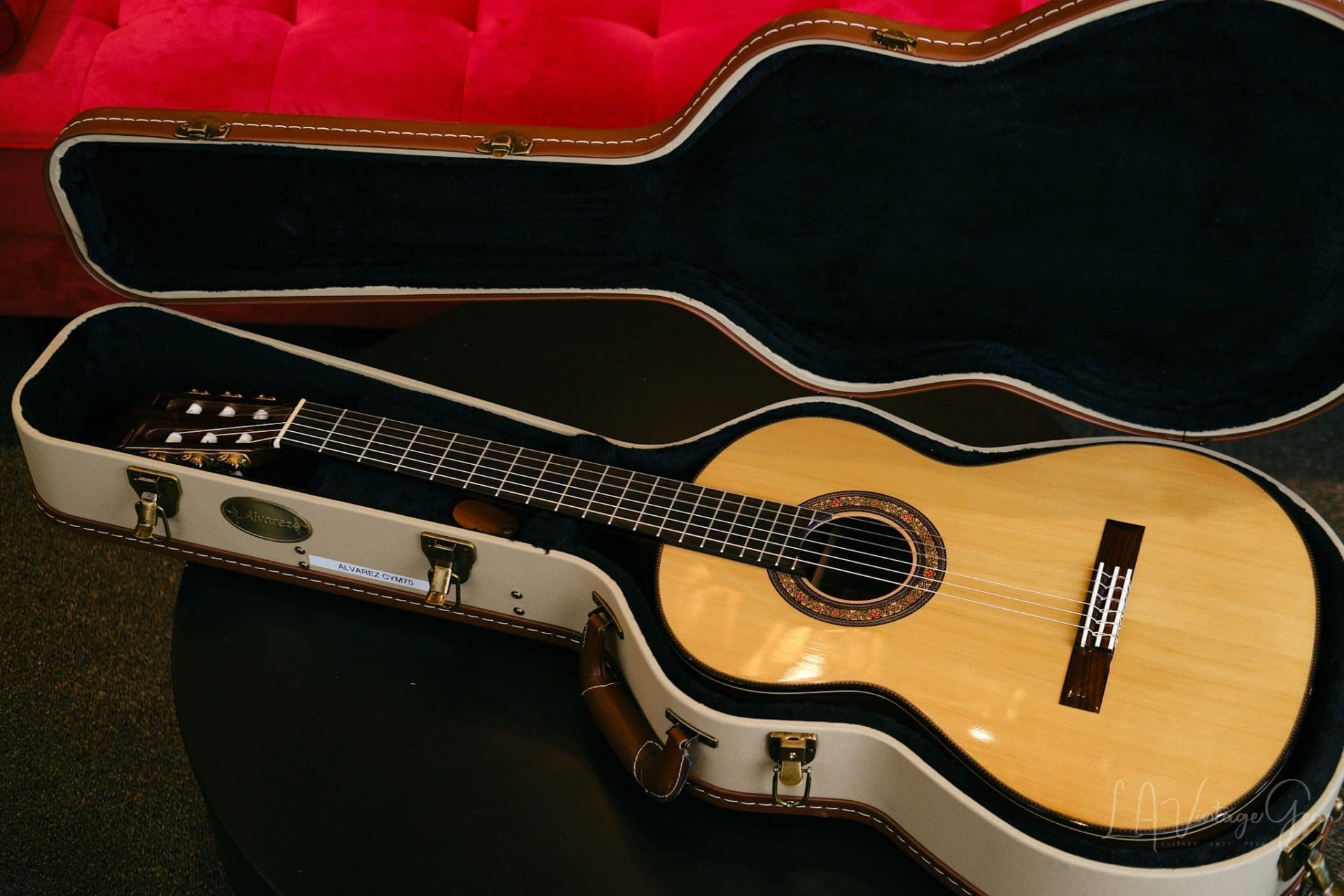Alvarez Yairi Classical Nylon String Acoustic Guitar - Model CYM75 in a Natural Gloss Finish. - Image 14
