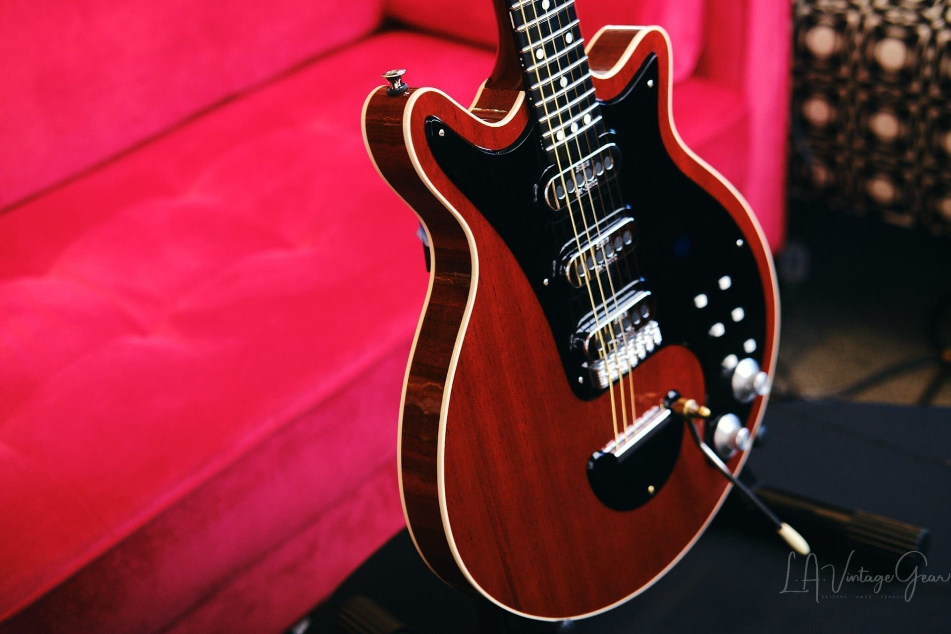 Brian May Red Special Pro by KZ Guitar Works 2007 - Mint Condition - Custom Flight Case Included! - Image 10