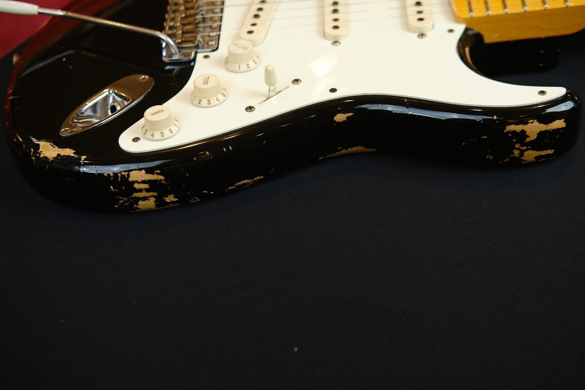 Fender Custom Shop Wildwood 10 '57 Stratocaster Electric Guitar - 2013 Heavy Relic in Black - Image 20