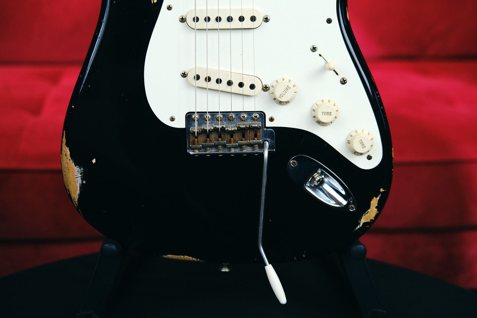 Fender Custom Shop Wildwood 10 '57 Stratocaster Electric Guitar - 2013 Heavy Relic in Black - Image 4