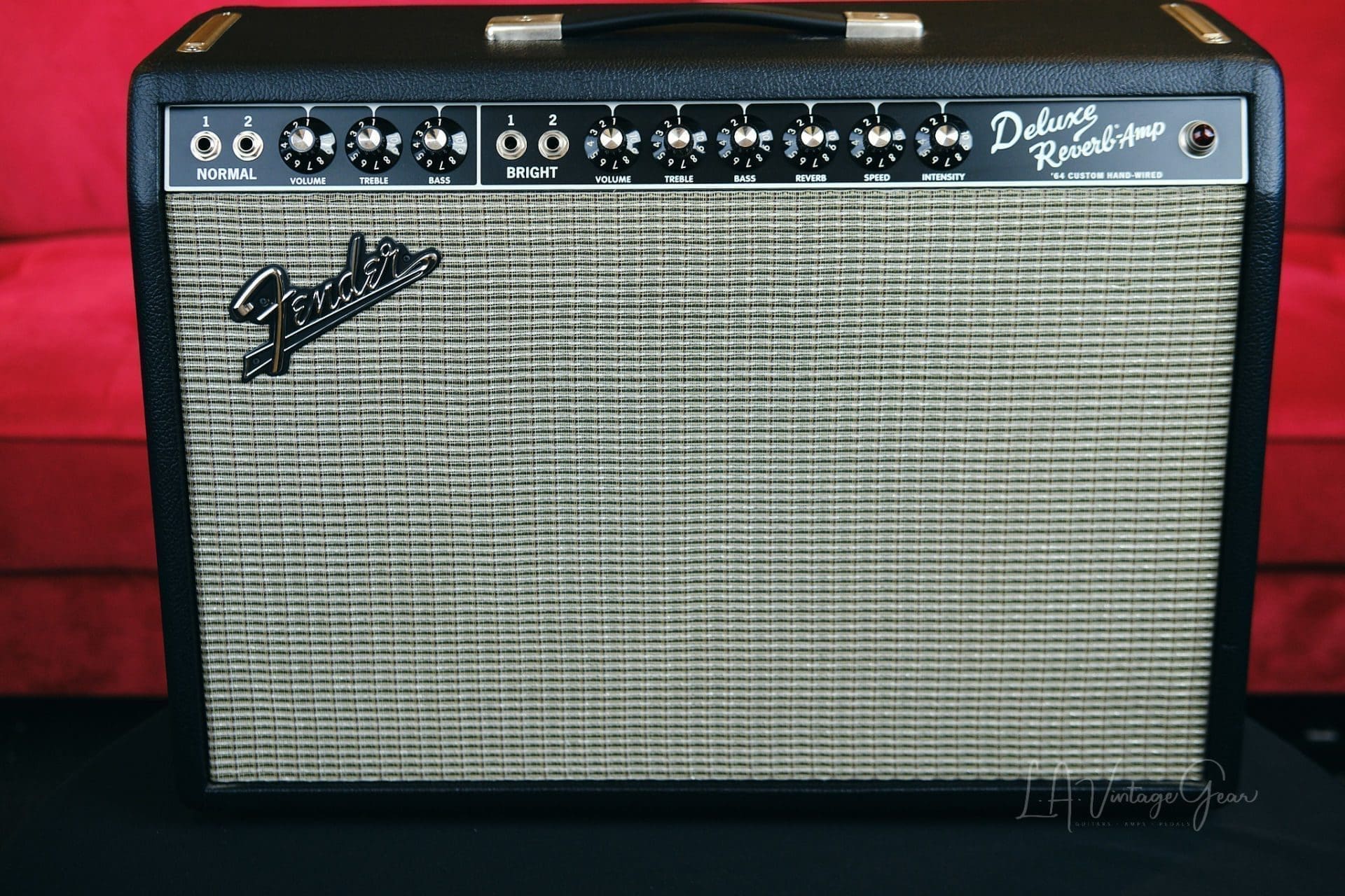 Fender '64 Custom Deluxe Reverb 1x12" 20-watt Tube Combo Guitar Amp - Image 3