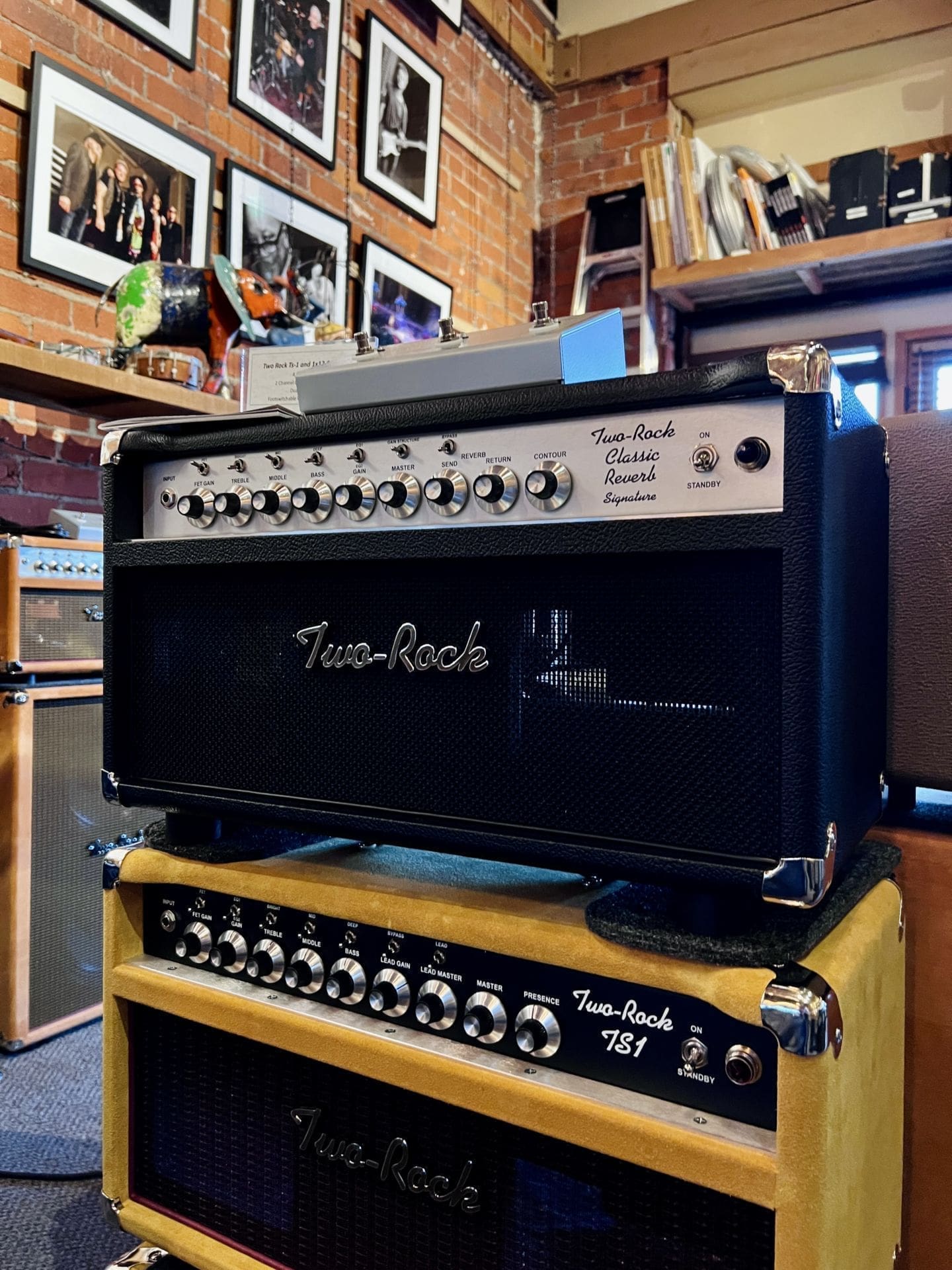 Two Rock Classic Reverb Signature 100/50 Head - Black Bronco Tolex