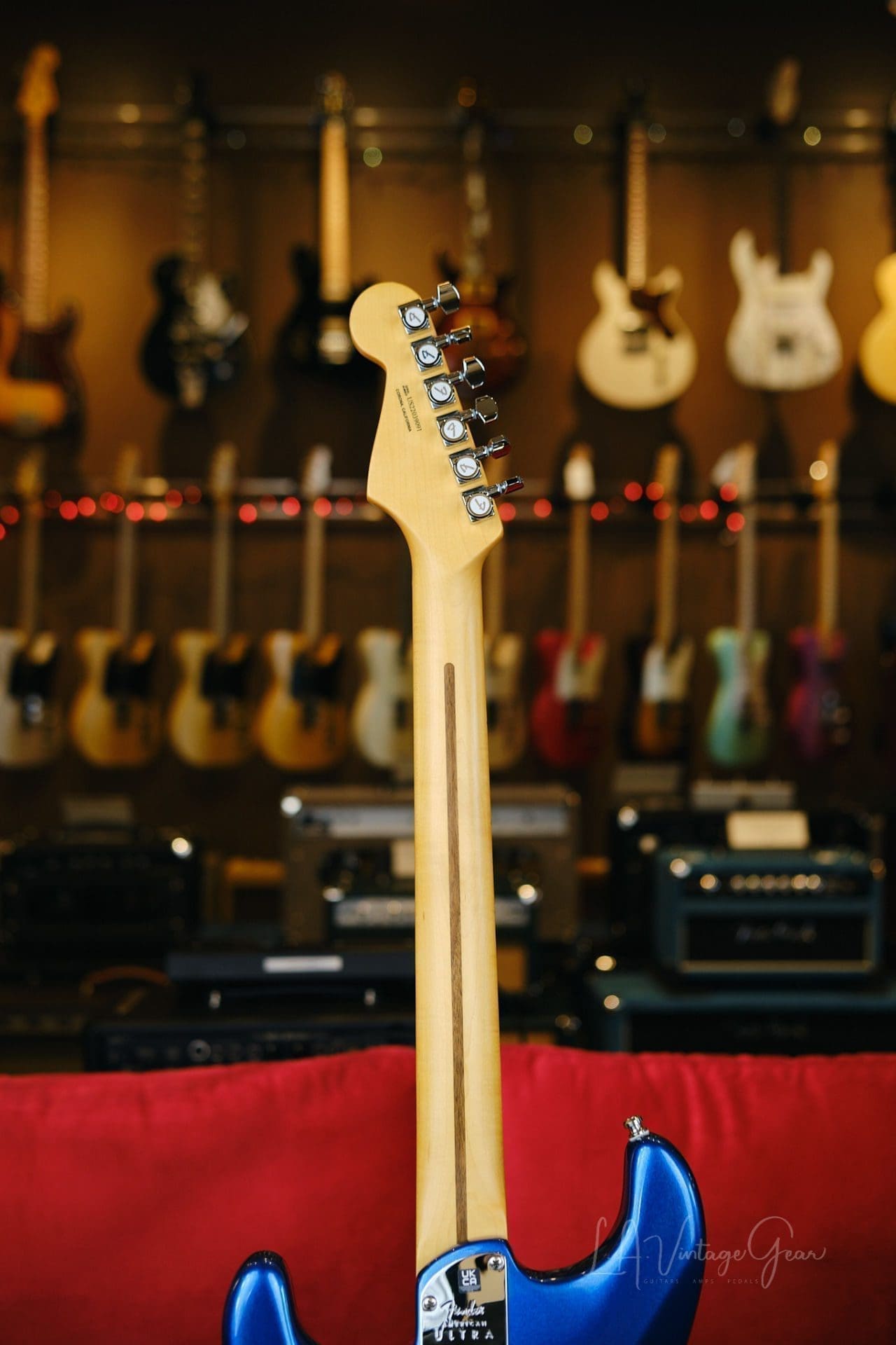 Fender American Ultra Stratocaster 2022-Alder Body in a Cobra Blue Gloss Finish-Mint Condition! - Image 19