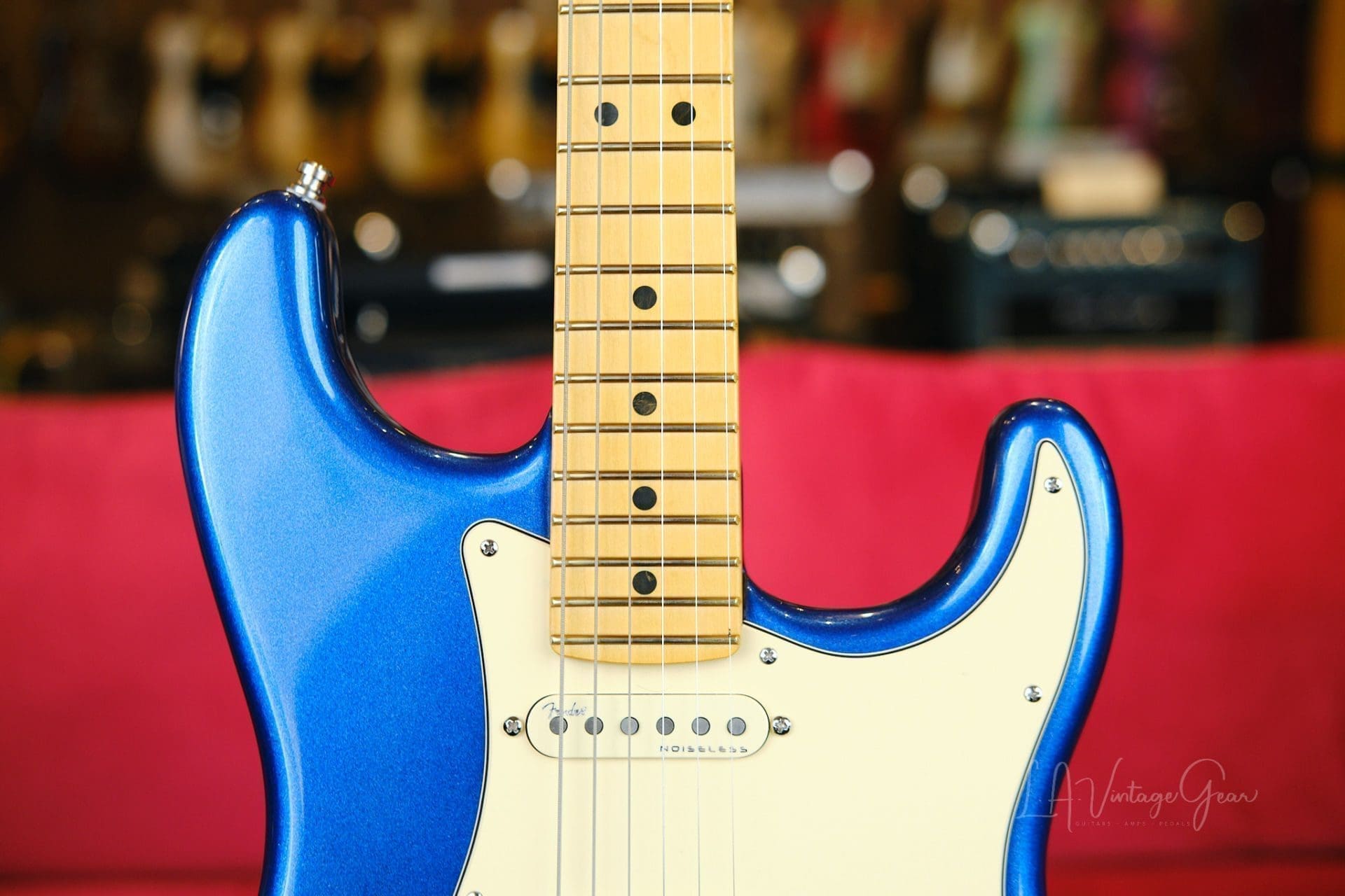 Fender American Ultra Stratocaster 2022-Alder Body in a Cobra Blue Gloss Finish-Mint Condition! - Image 3