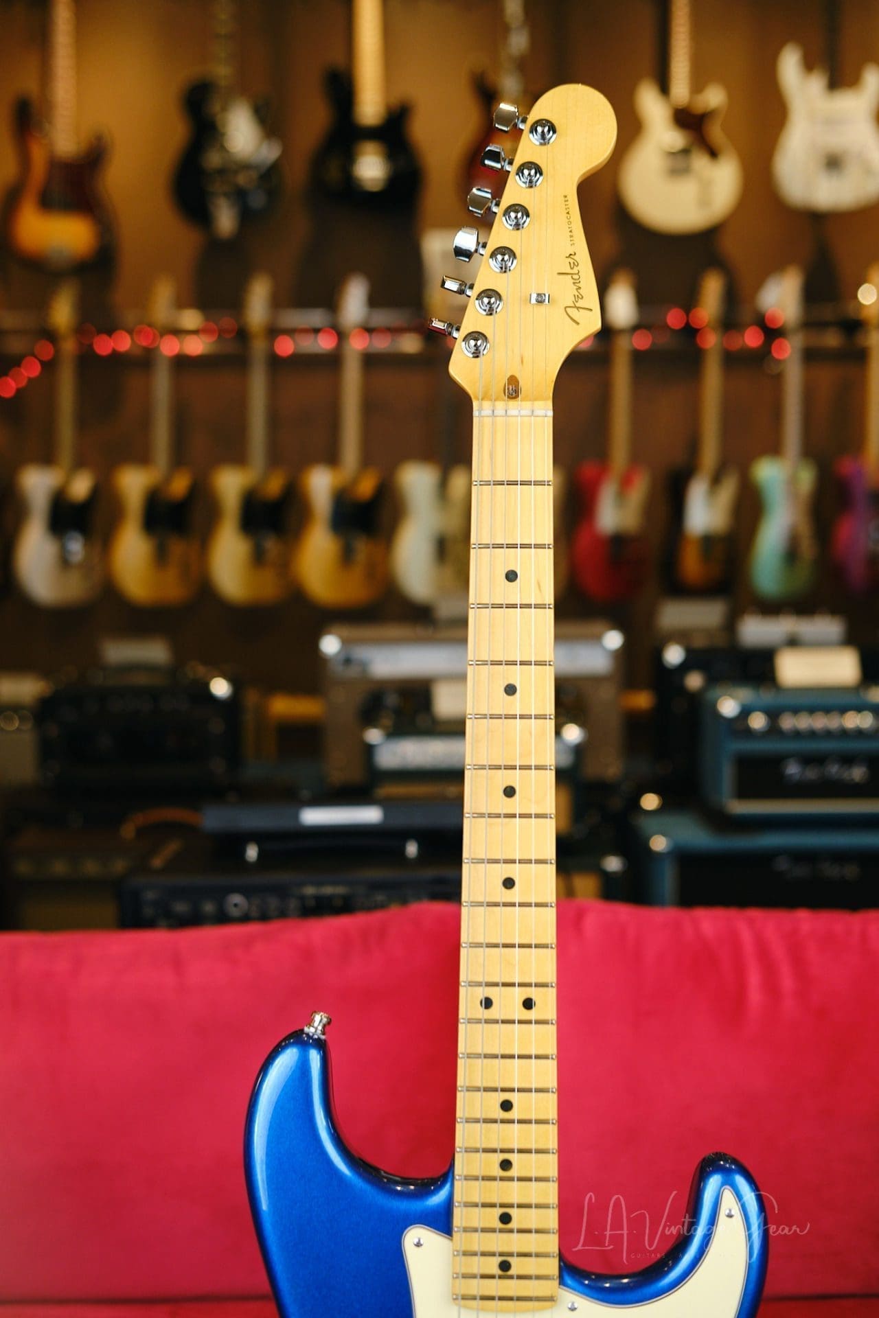Fender American Ultra Stratocaster 2022-Alder Body in a Cobra Blue Gloss Finish-Mint Condition! - Image 9
