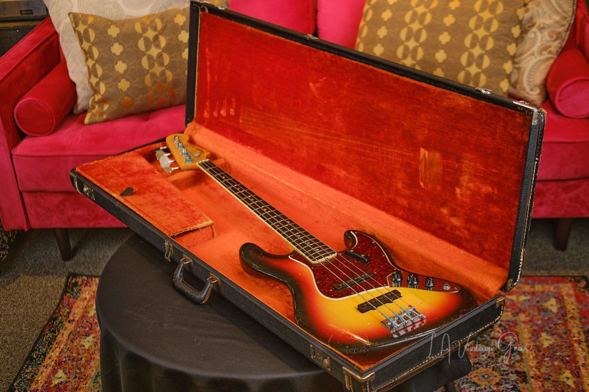 1966 Fender Jazz Bass - With OHSC, Covers, and Lollipop Tuners! - Image 15