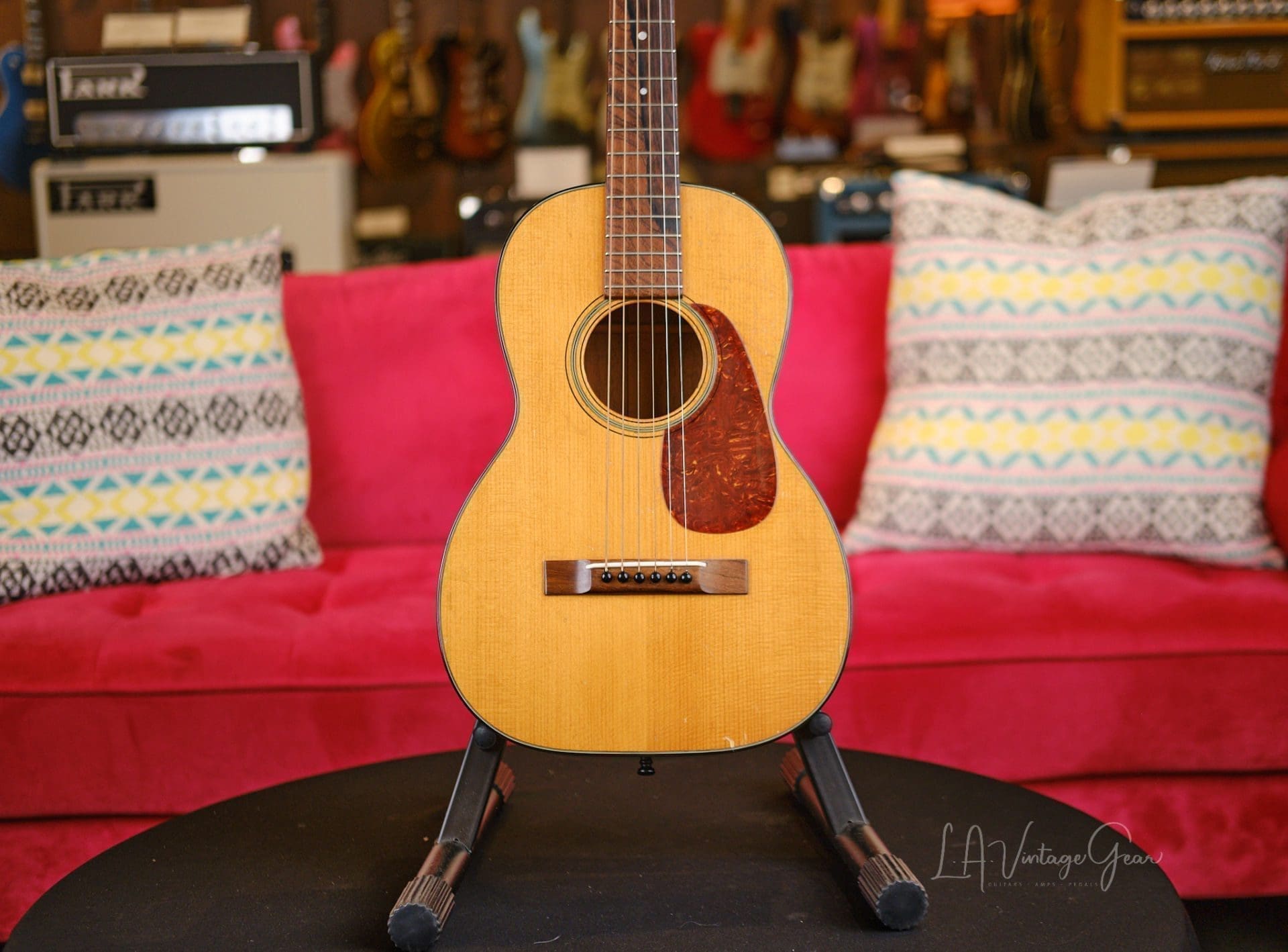 1951 Martin 5-18 Acoustic Guitar - With Hardshell Case! - Image 2