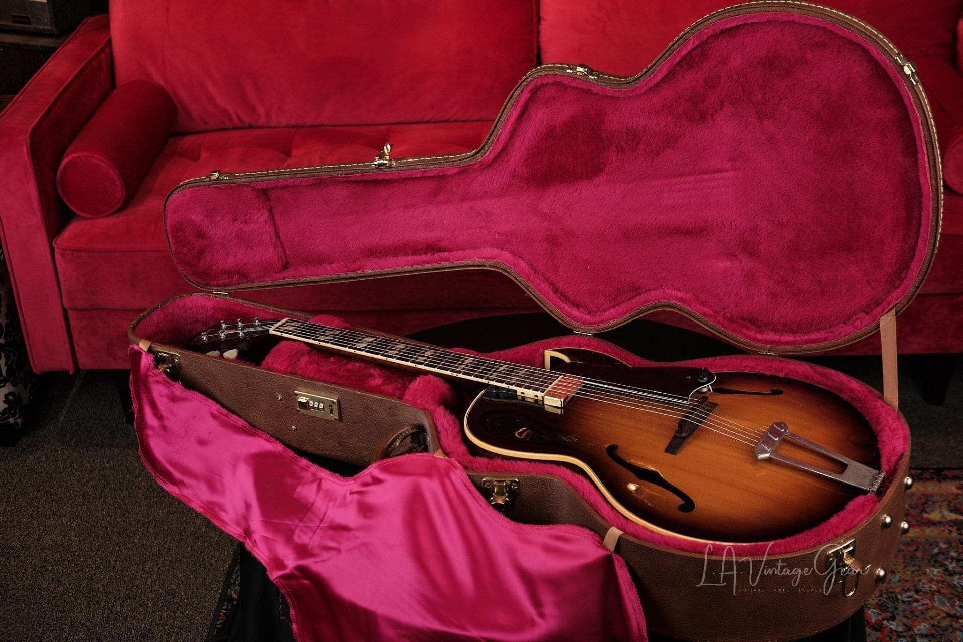 1959 Gibson L-4 - With Mini Humbucker! - Image 18
