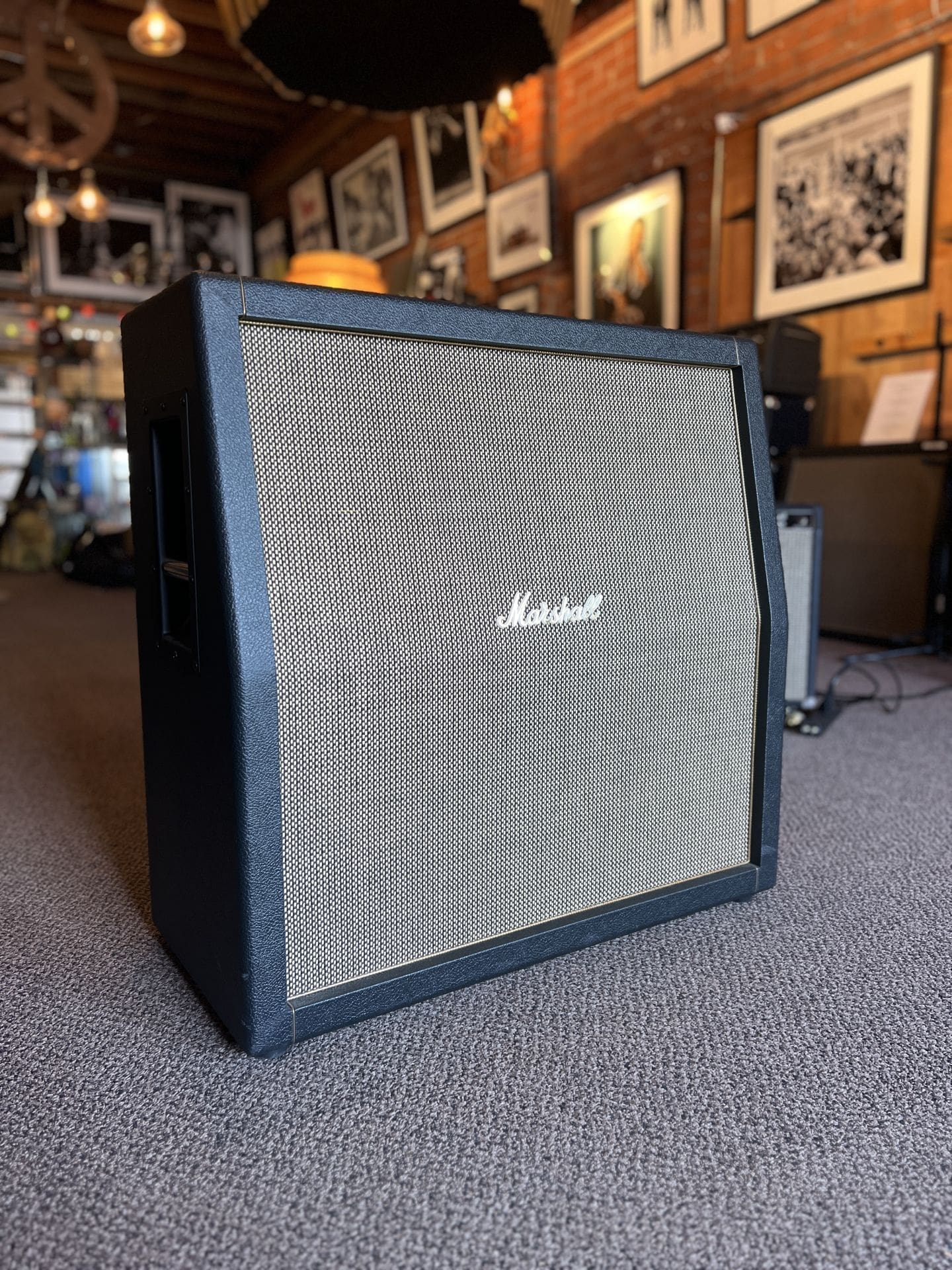 Kerry Wright 4 x 12 Marshall Guitar Speaker Cabinet- Unloaded - Signed - Image 4