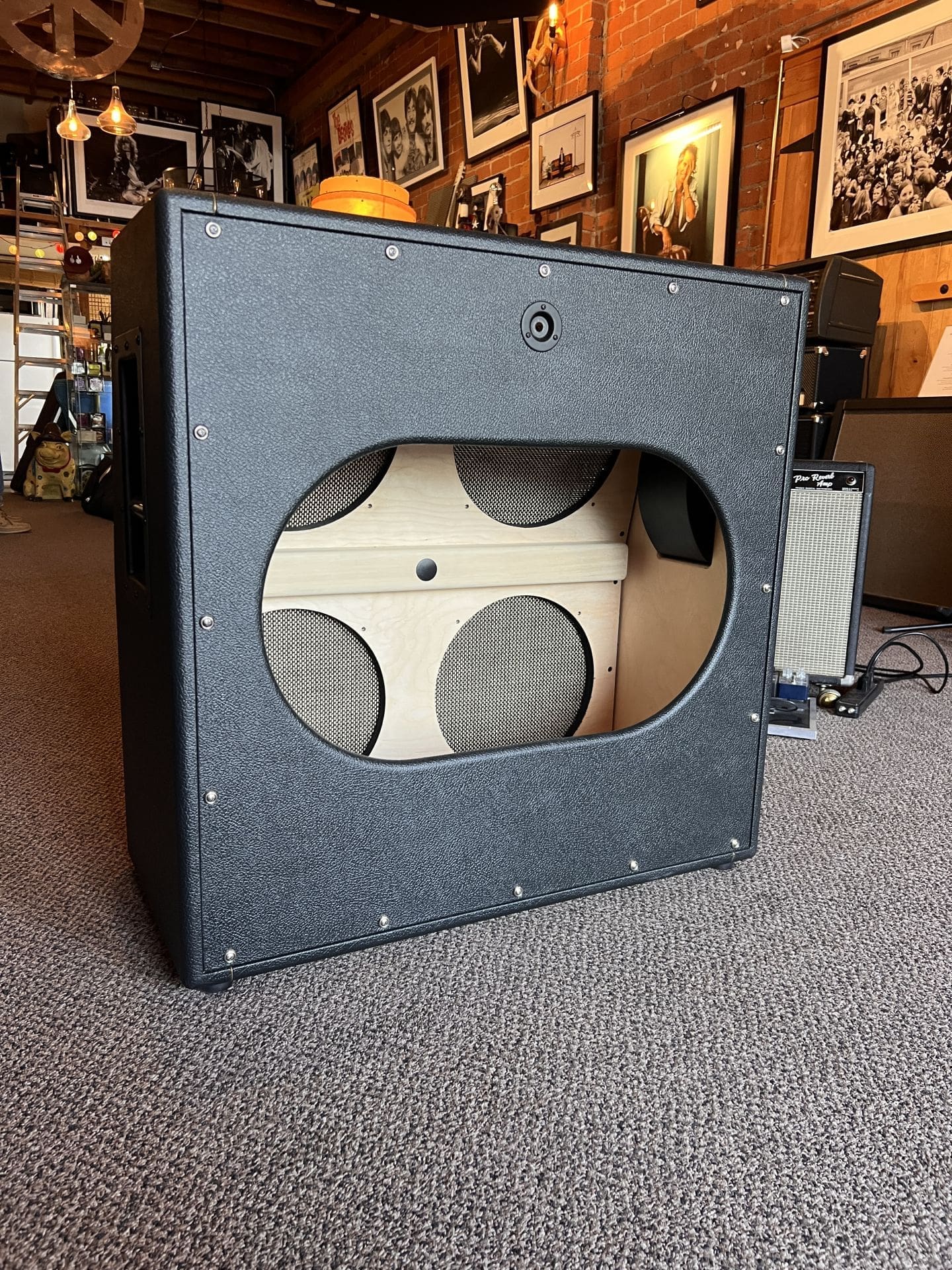 Kerry Wright 4 x 12 Marshall Guitar Speaker Cabinet- Unloaded - Signed - Image 9