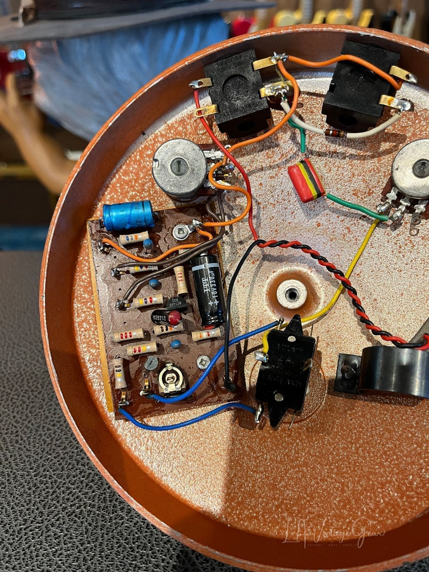 Dallas Arbiter Trem Face - Rare Lush Tremolo! - Image 4