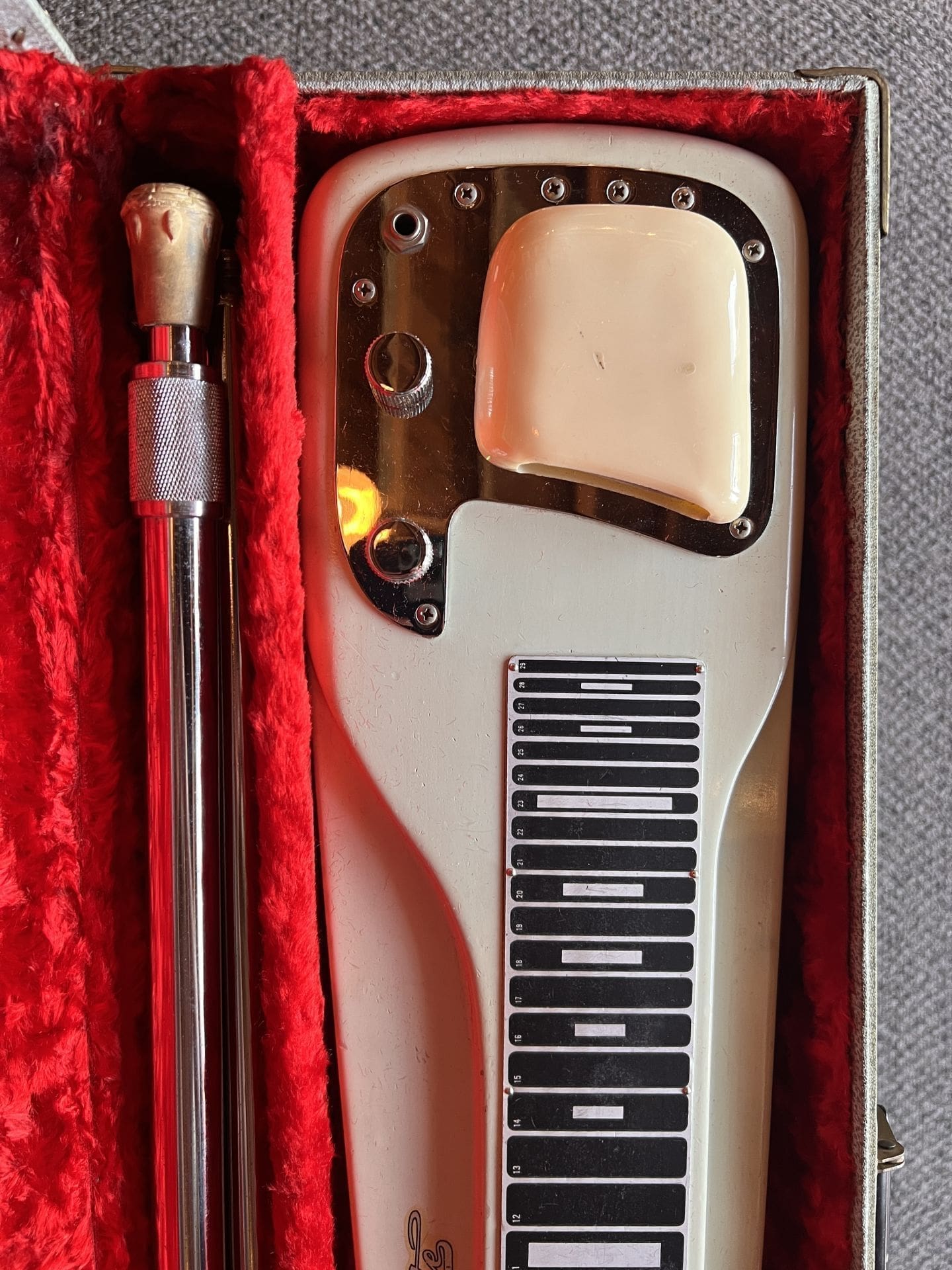1950's Fender Forest White Model 6-String Lap Steel Guitar - Image 7
