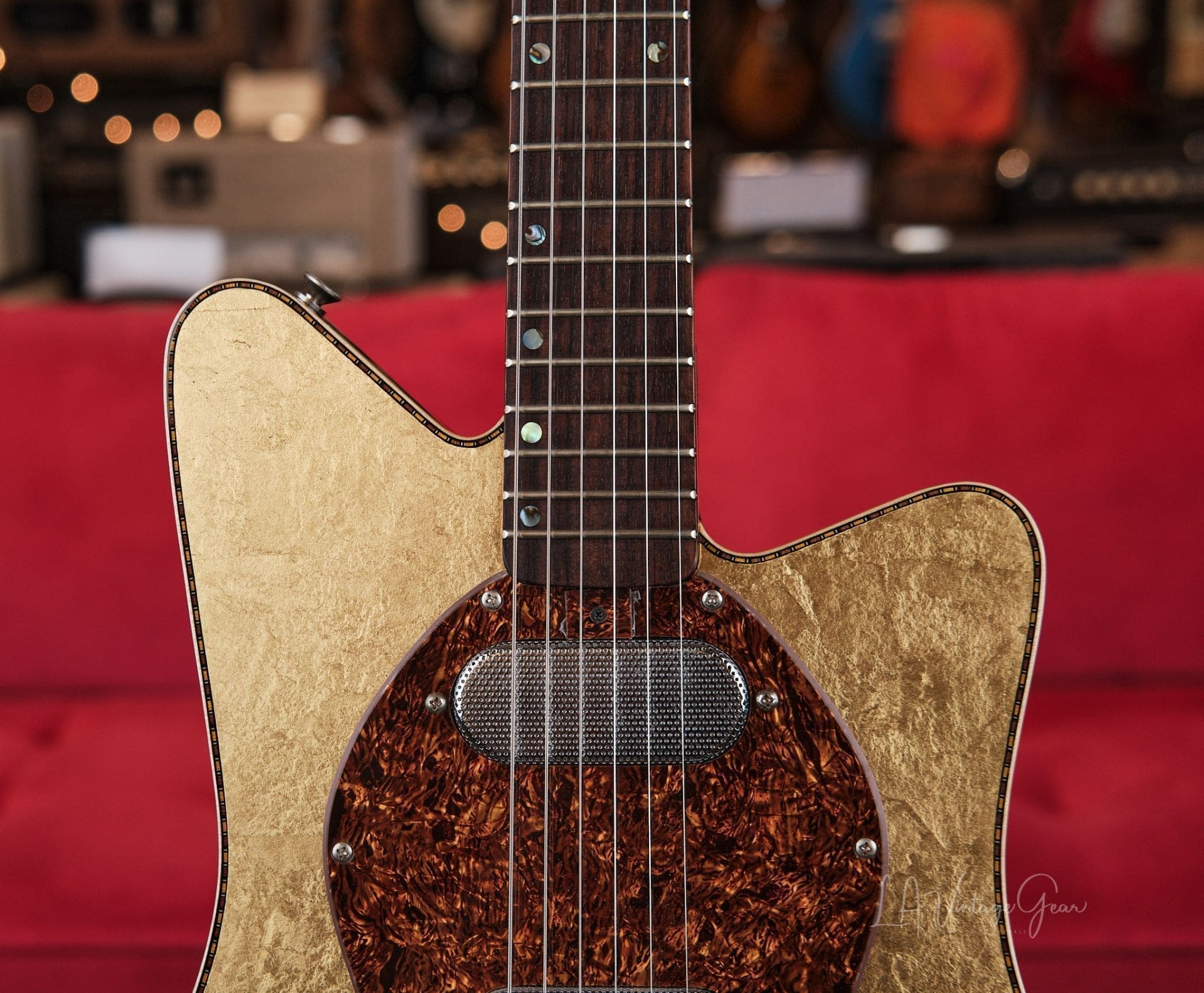 Versoul Raya 6 Custom Electric Solid Body Guitar #0472 - In Gold Leaf 23 carat finished Top and Headstock! Namm Demo! - Image 4