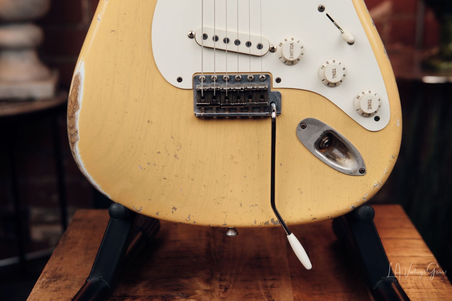 Fender '57 Custom Shop Heavy Relic Electric Guitar (2010) - Blonde Finish & OHSC with COA - Image 5