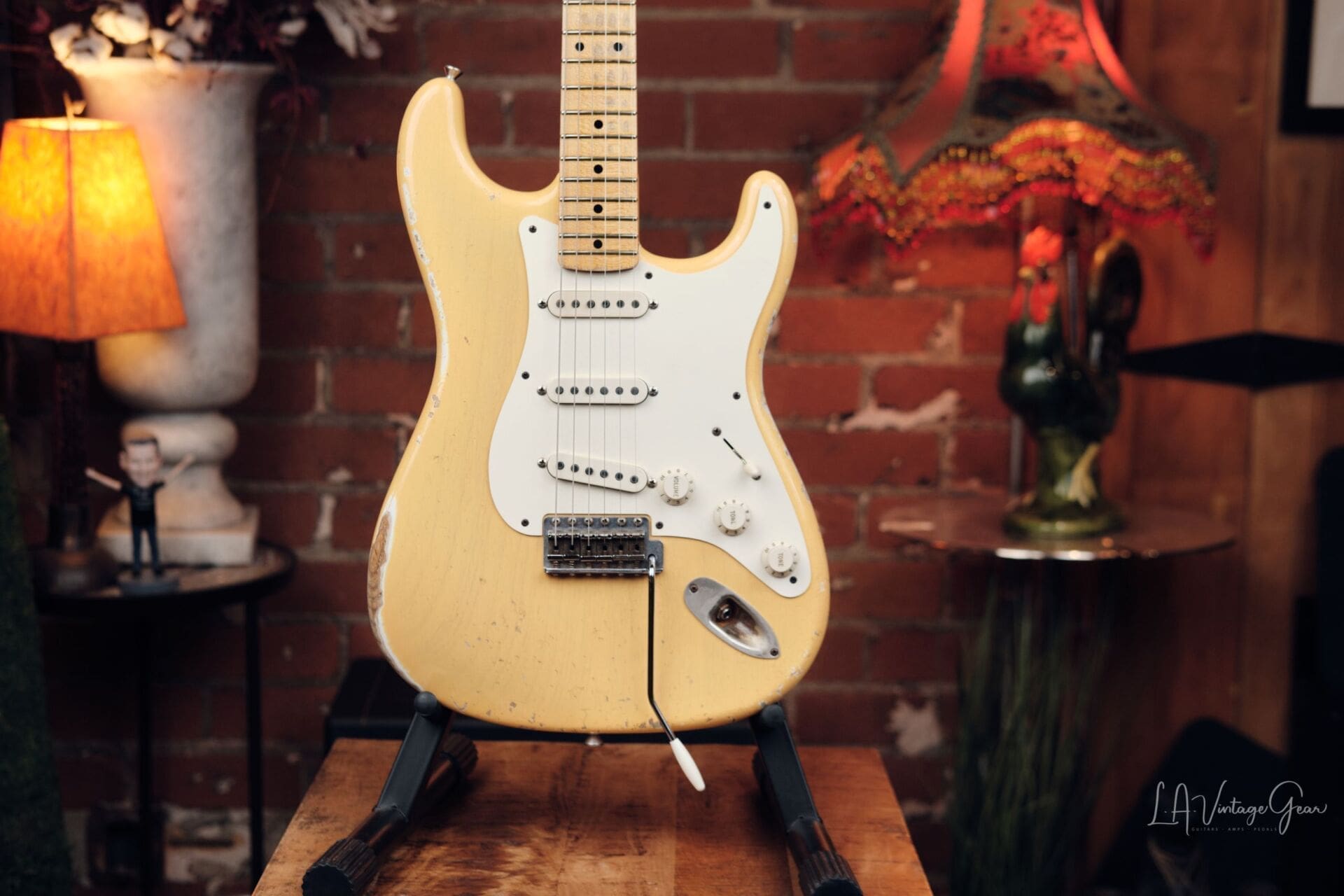 Fender '57 Custom Shop Heavy Relic Electric Guitar (2010) - Blonde Finish & OHSC with COA - Image 2