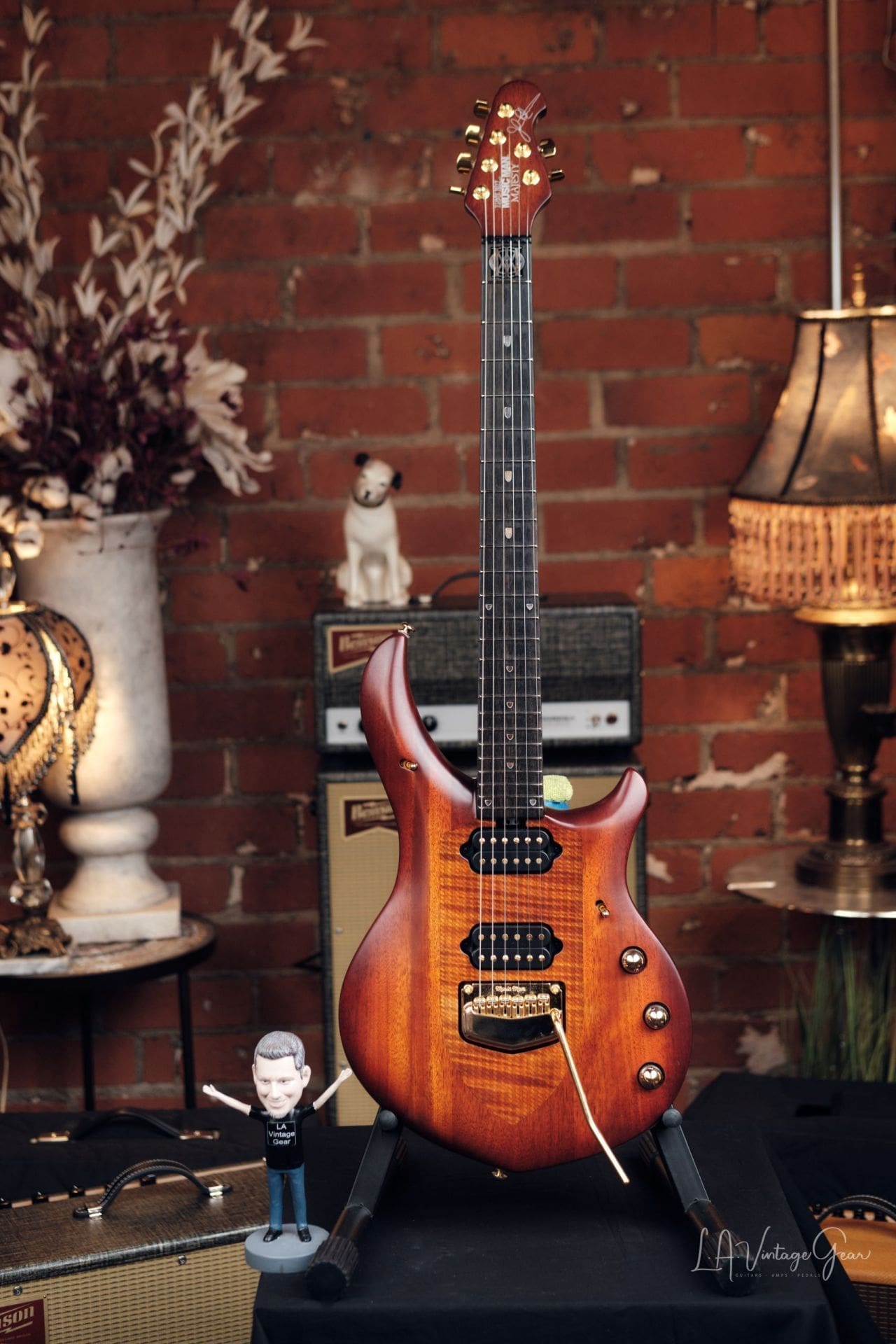 Ernie Ball Music Man Artisan Majesty Marrone - Mint!