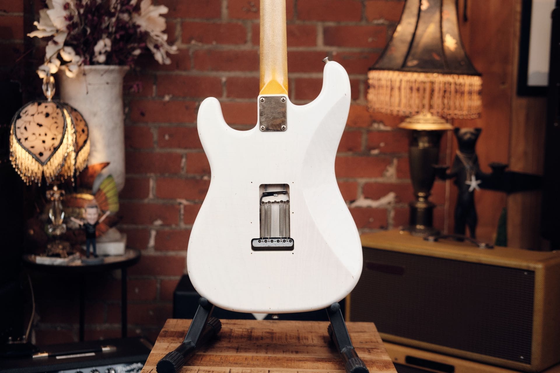 Lelah Custom Guitars 37S - With Ron Ellis Pickups and Avantguard Pickguard! - Image 7