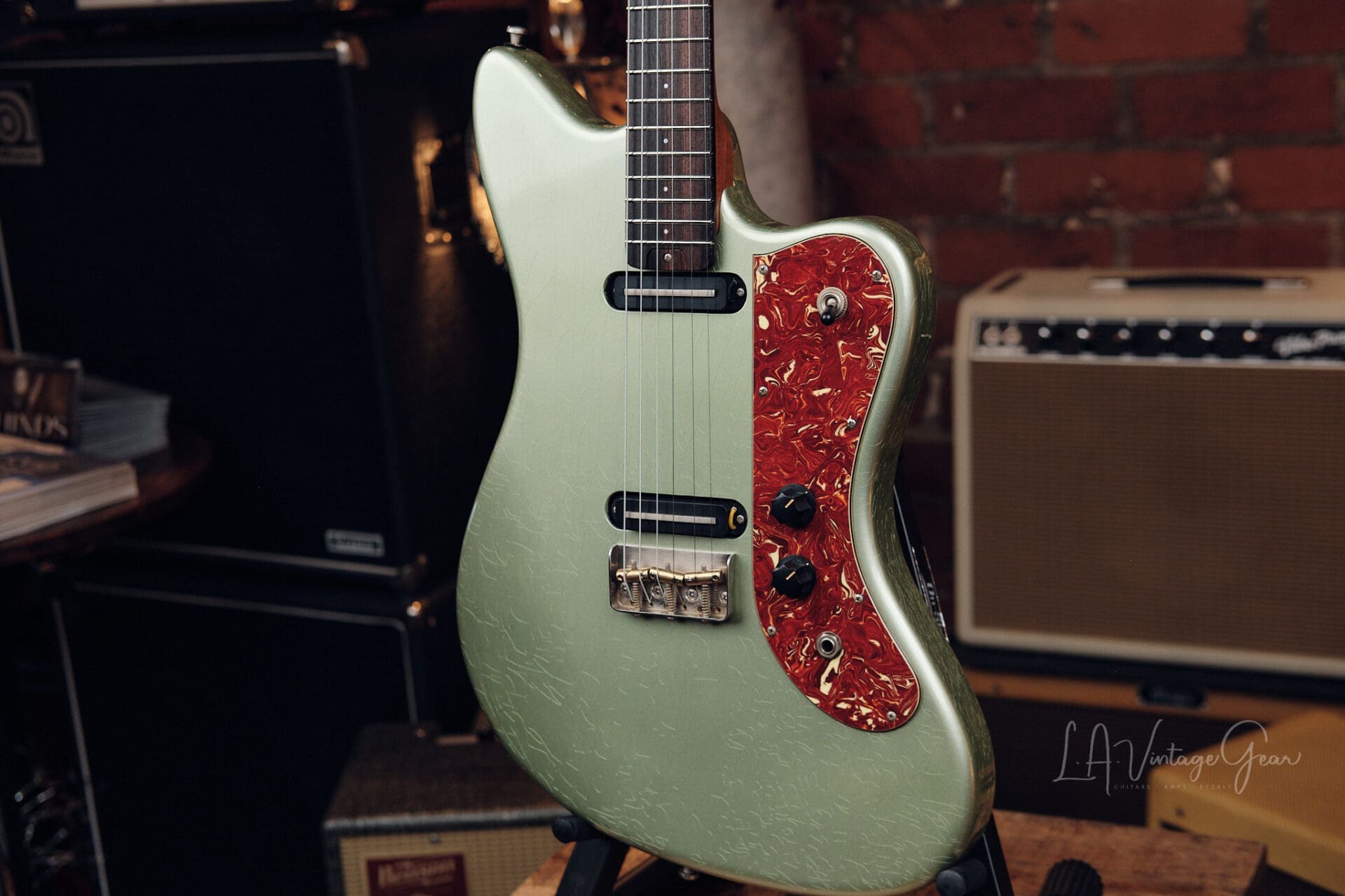 Tonfuchs Bulldog - with Lollar SB Jaguar Pickups! - Image 5