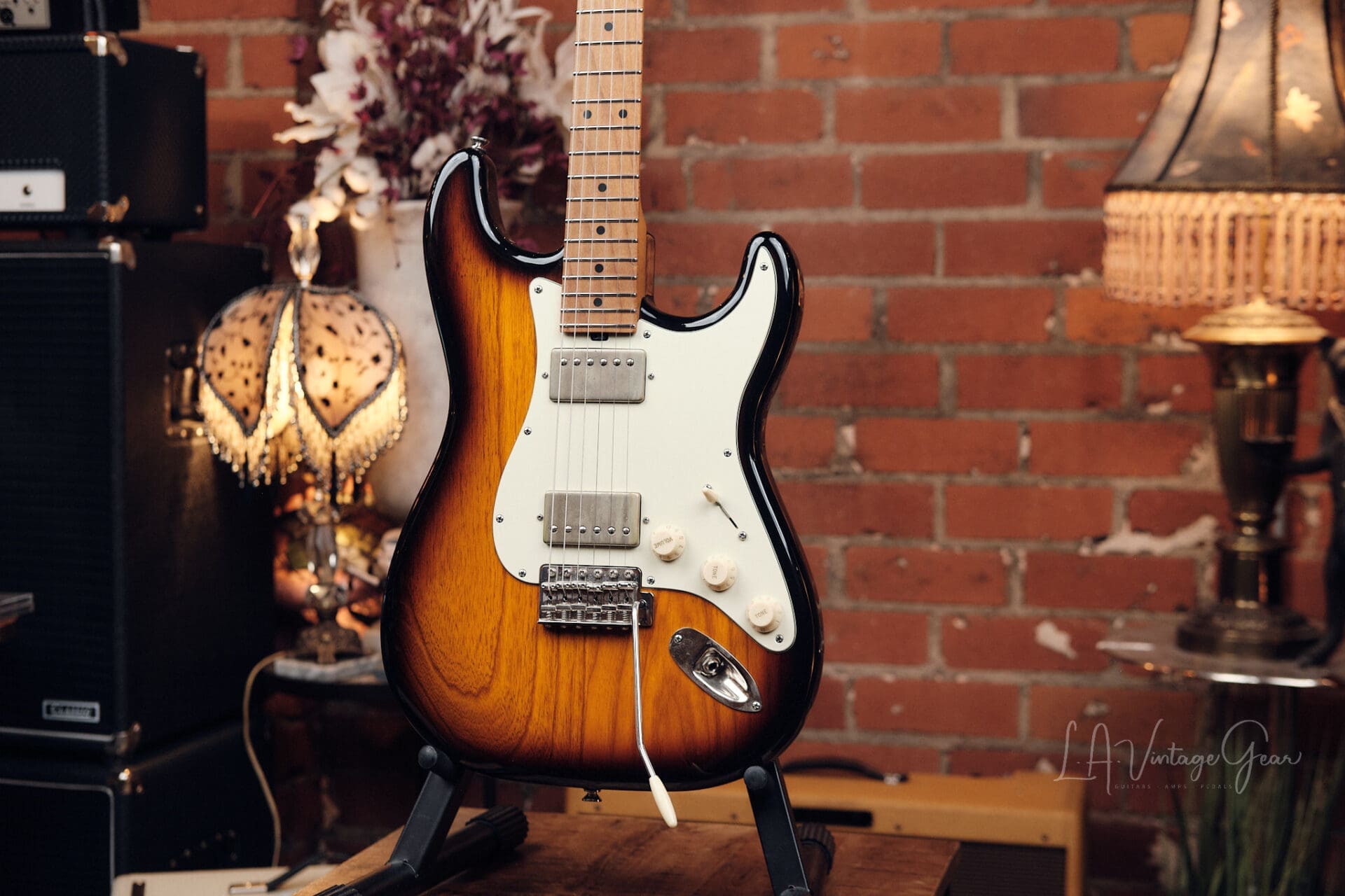 Michael Tuttle Classic S Style Electric Guitar - Nitro 2 Tone Sunburst - Image 4
