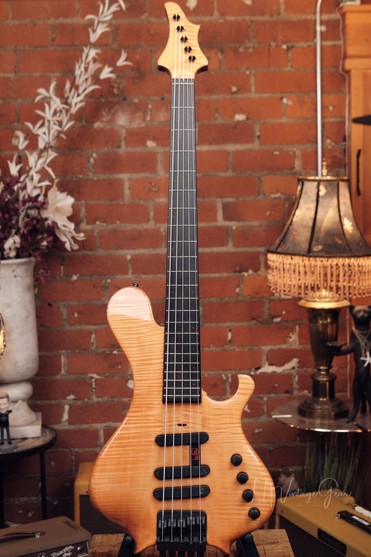 Le Fay Capone 5 String Bass - Amazing Ergonomics!