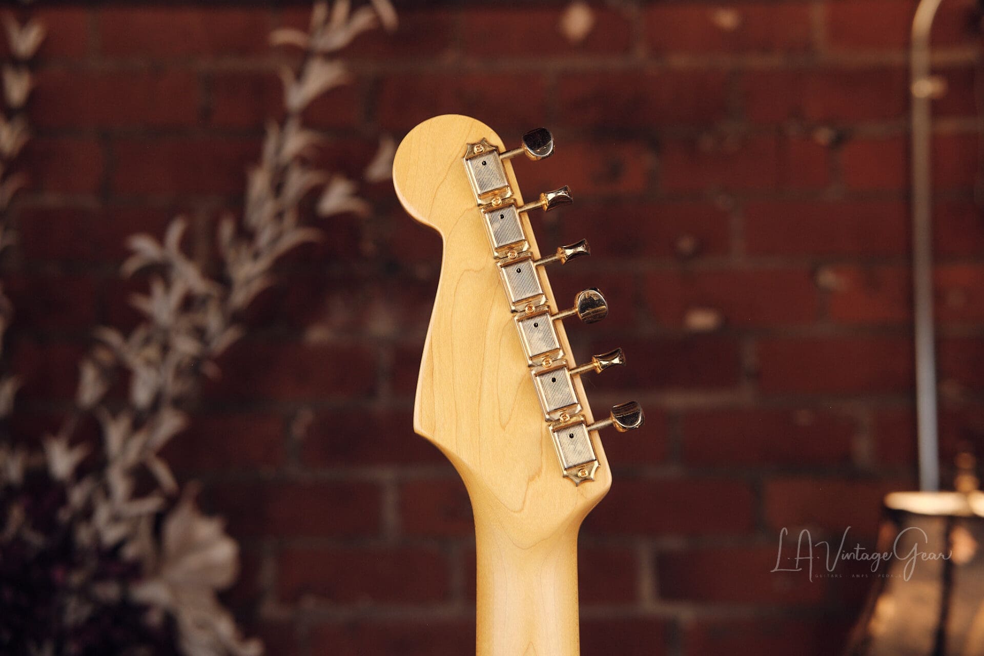 1993 Fender Japan ST-62G Stratocaster – Fujigen Era – Gold Hardware in 3-Tone Sunburst! - Image 13