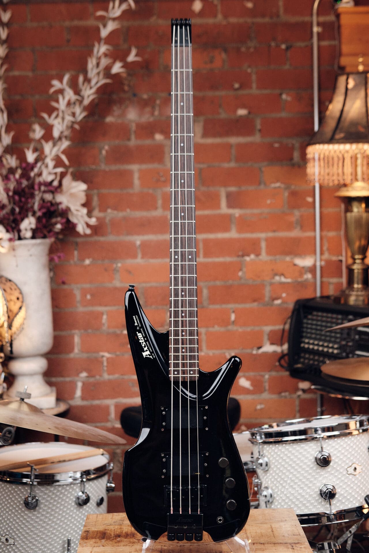 Ibanez Axstar AXB50 - Headless Active 4-String Bass!