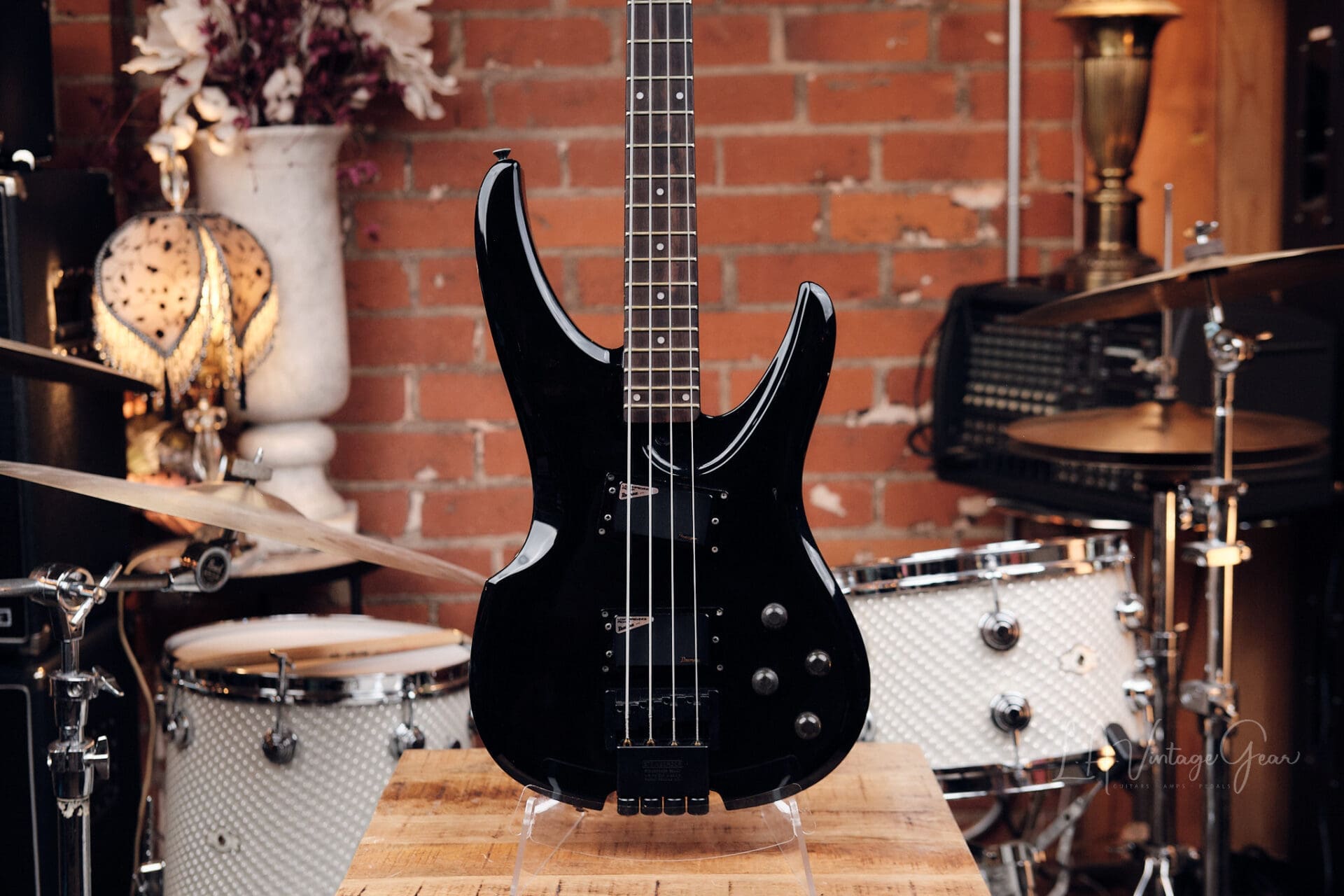 Ibanez AXB1000 Axstar - Neck-Through Active Headless Bass! - Image 2